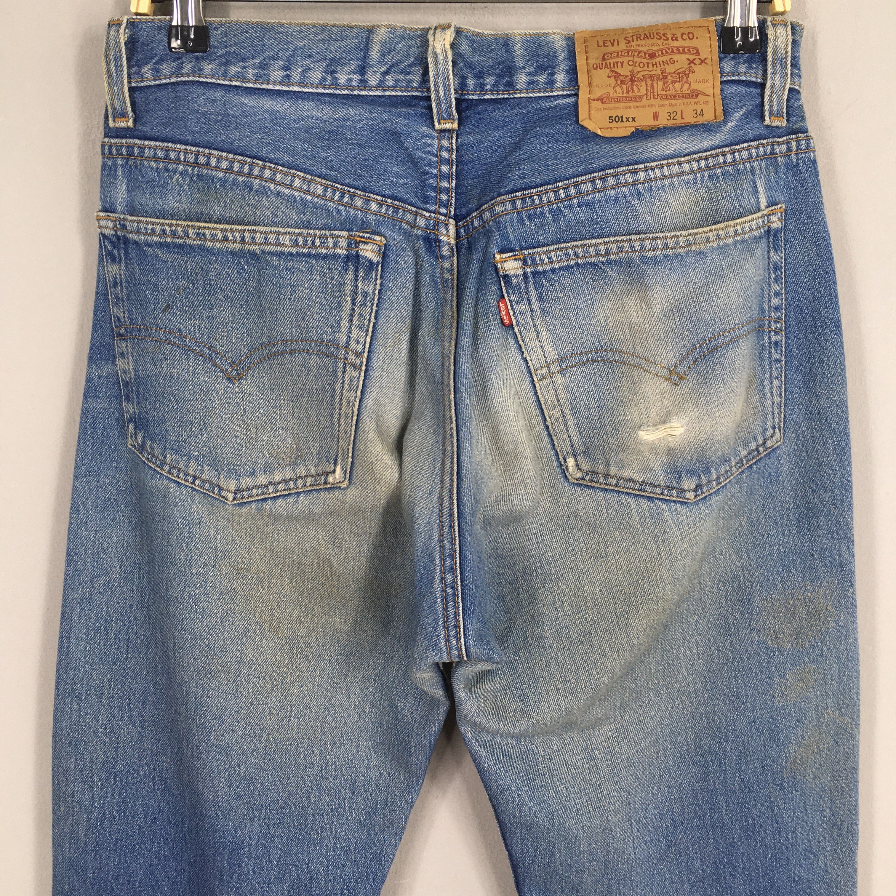 Levi's Size 31x30.5 Vintage 90s Levi's 501 Faded Blue Jeans S19 Size US 31 - 9 Thumbnail