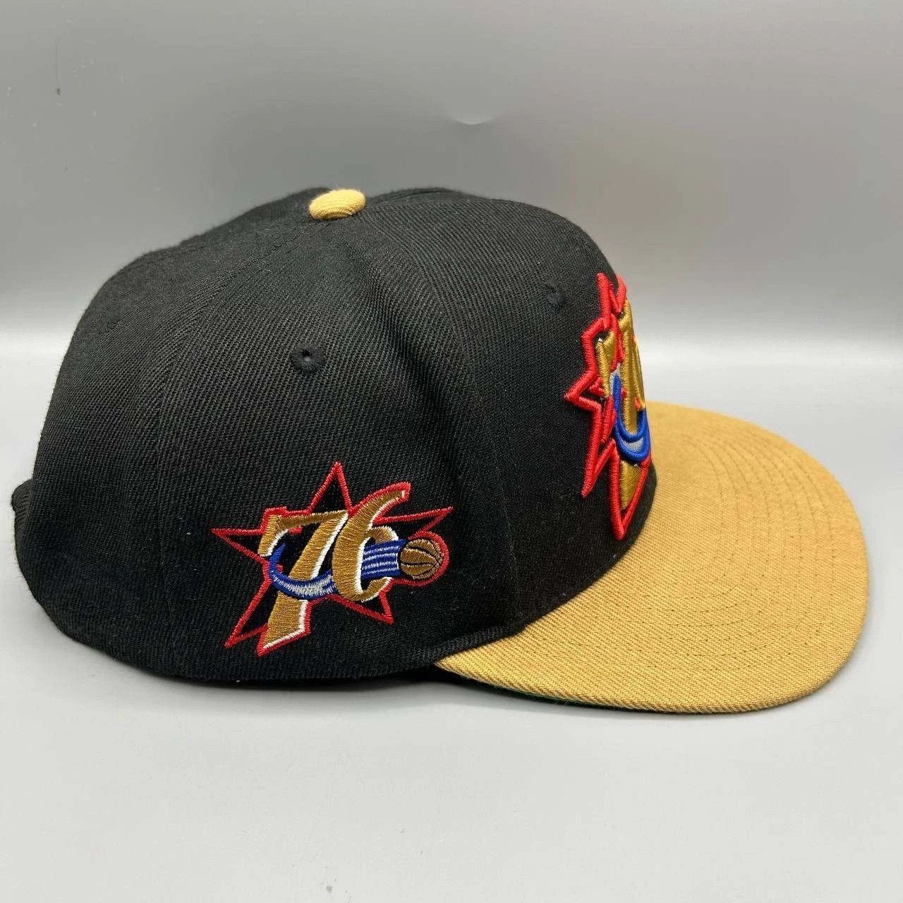Mitchell & Ness Philadelphia 76ers NBA Hat Men Black Snap Back Cap Size ONE SIZE - 6 Thumbnail