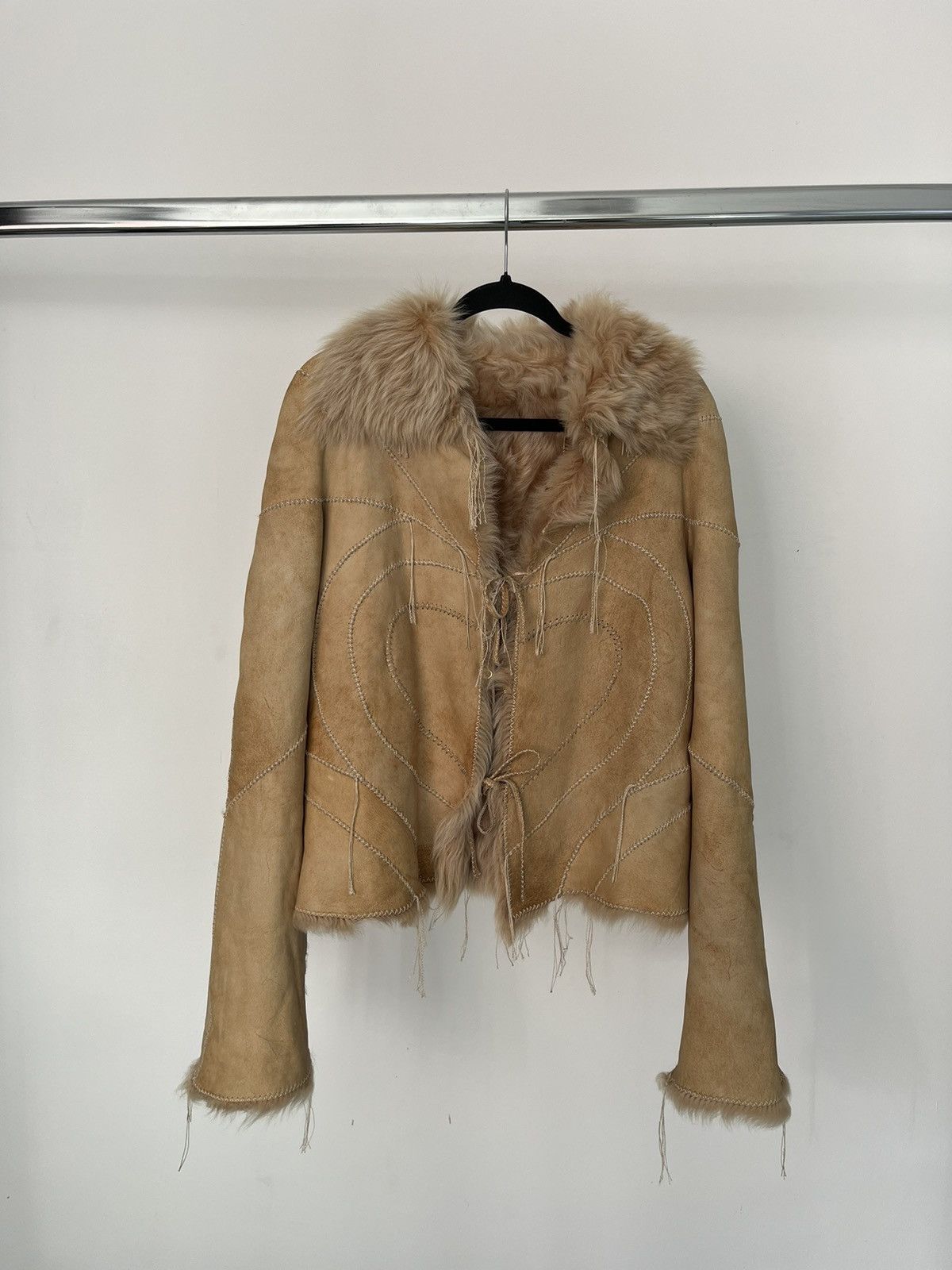 Roberto Cavalli Roberto Cavalli F/W2003 Beige Heart Leather Fur Lace Jacket Size US S / EU 44-46 / 1 - 1 Thumbnail
