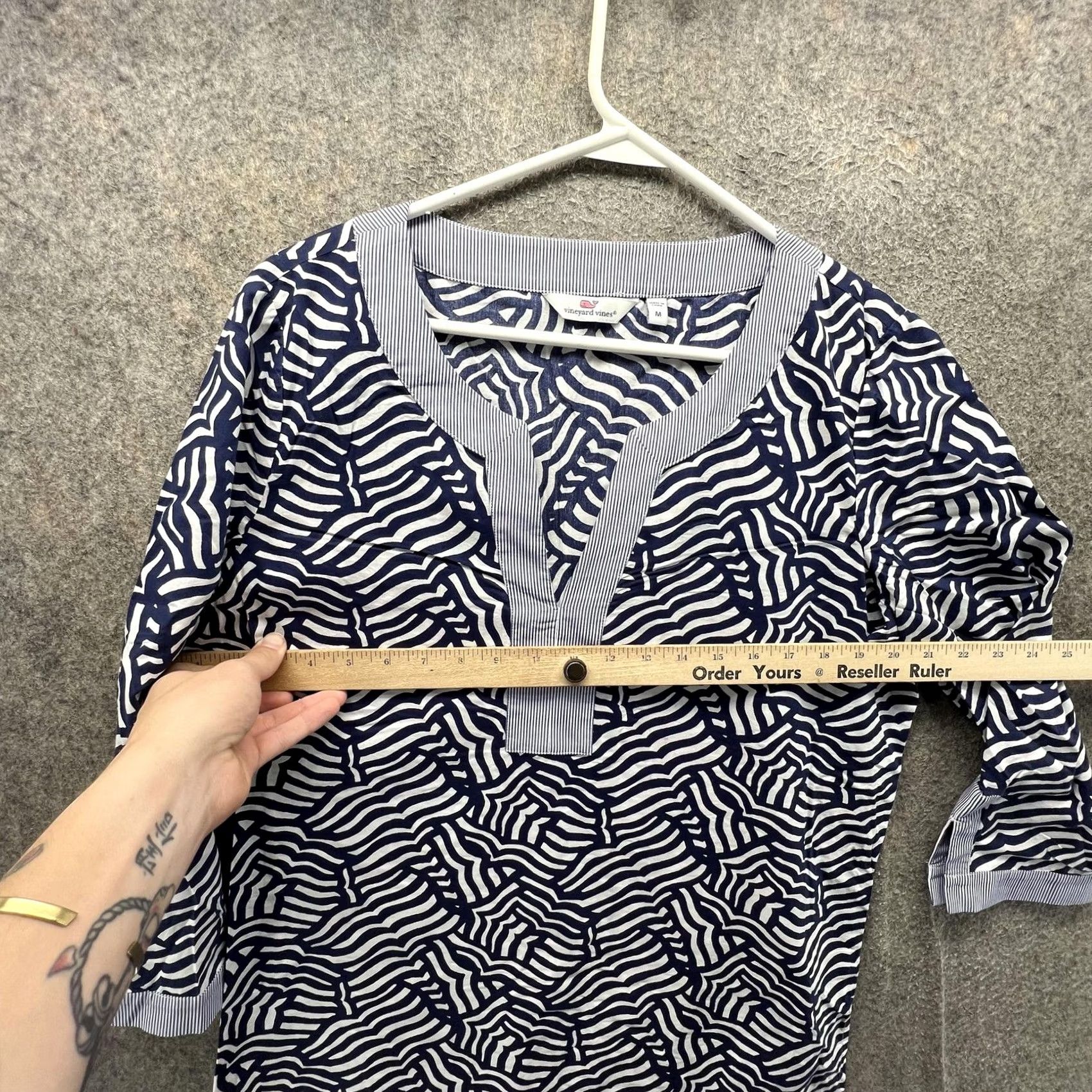 Vineyard Vines Vineyard Vines Blouse Tunic Womens Medium Blue Stripe V Neck 3/4 Sleeve Top Size M / US 6-8 / IT 42-44 - 5 Thumbnail