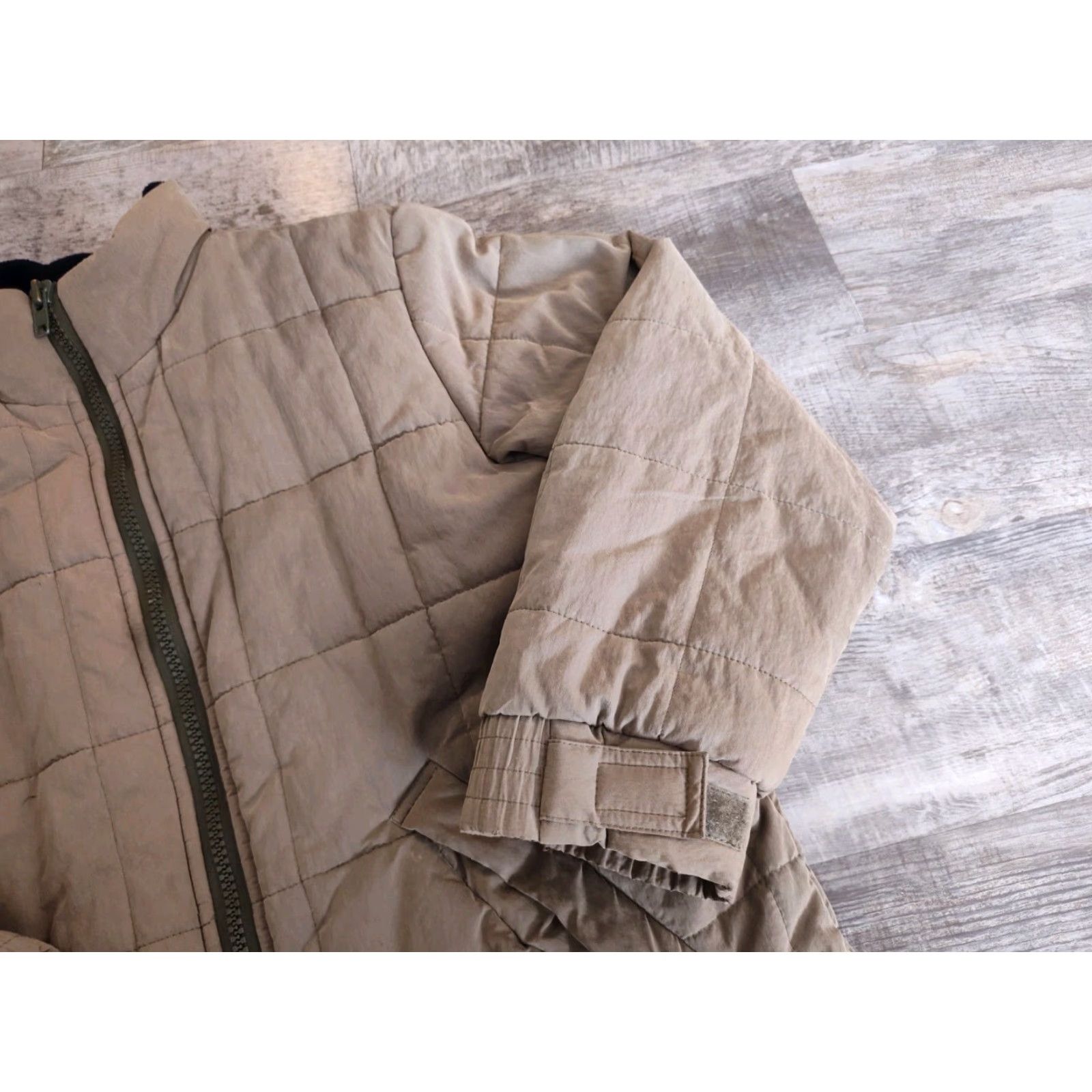 Ralph Lauren Vtg Ralph Lauren Quilted Bomber Jacket Women's Fleece Lined Size M Size M / US 6-8 / IT 42-44 - 3 Thumbnail