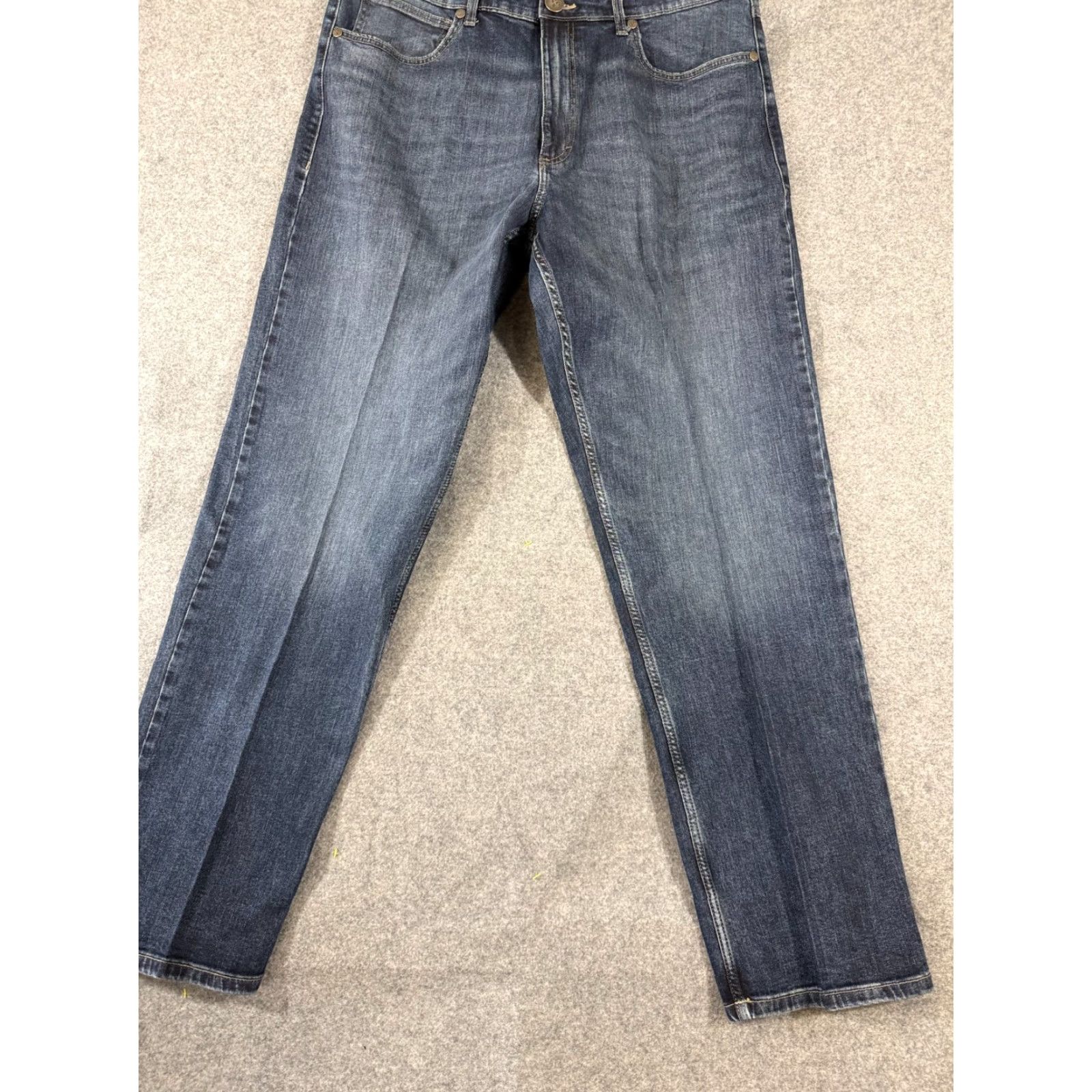 Wrangler Wrangler Jeans Mens 36x34 Blue Denim Stretch Straight Leg Five Pockets Size US 36 / EU 52 - 3 Thumbnail