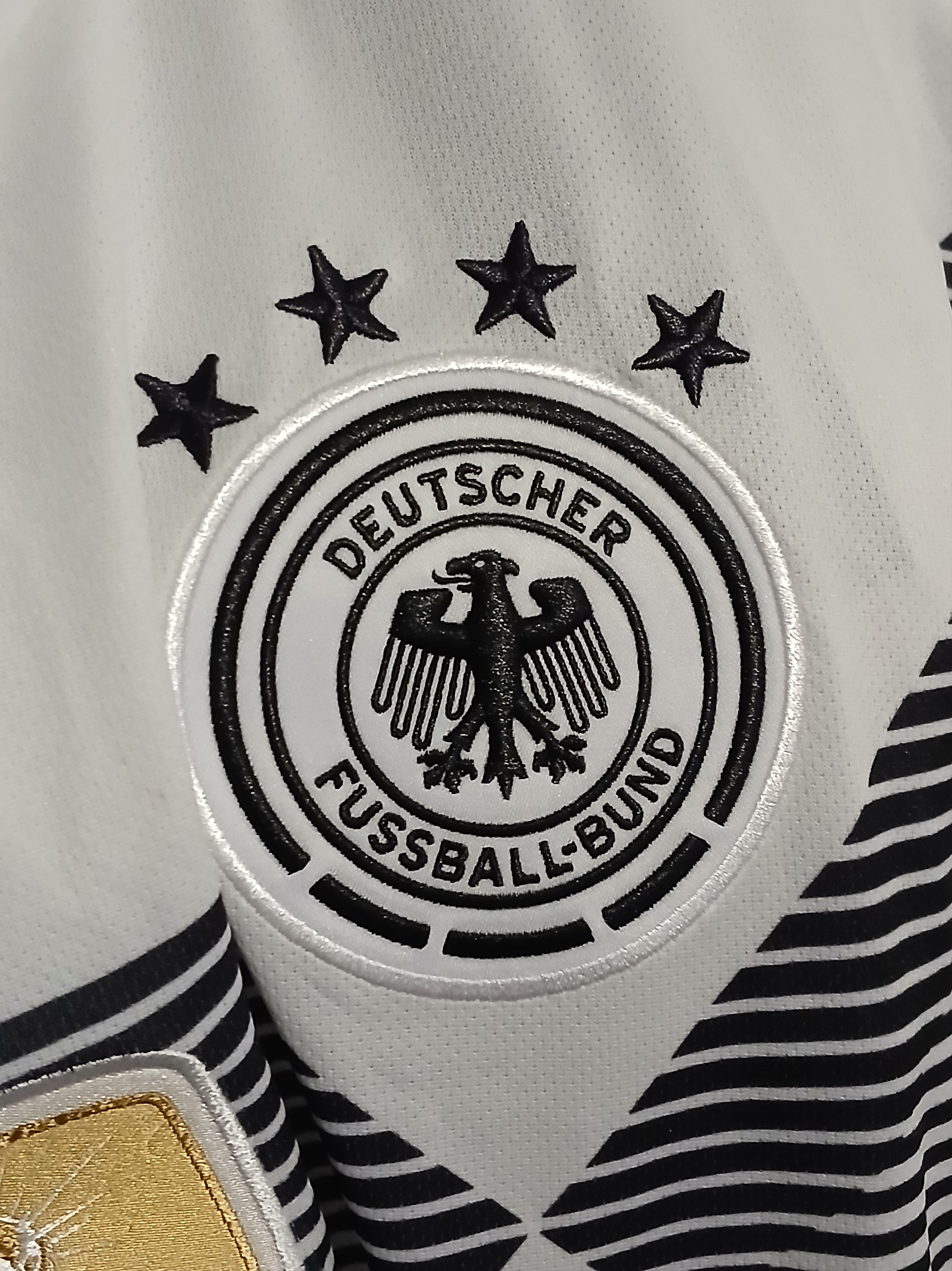 Adidas New Germany National Football Team 18/19 Home Jersey T-Shirt Size US XL / EU 56 / 4 - 5 Thumbnail