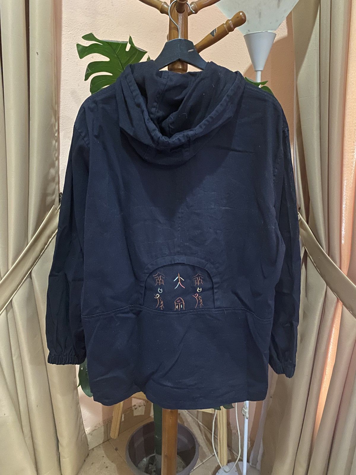 Japanese Brand Vintage Navy Blue Embroidered Hooded Jacket by Jinlong Size XL / US 12-14 / IT 48-50 - 8 Thumbnail