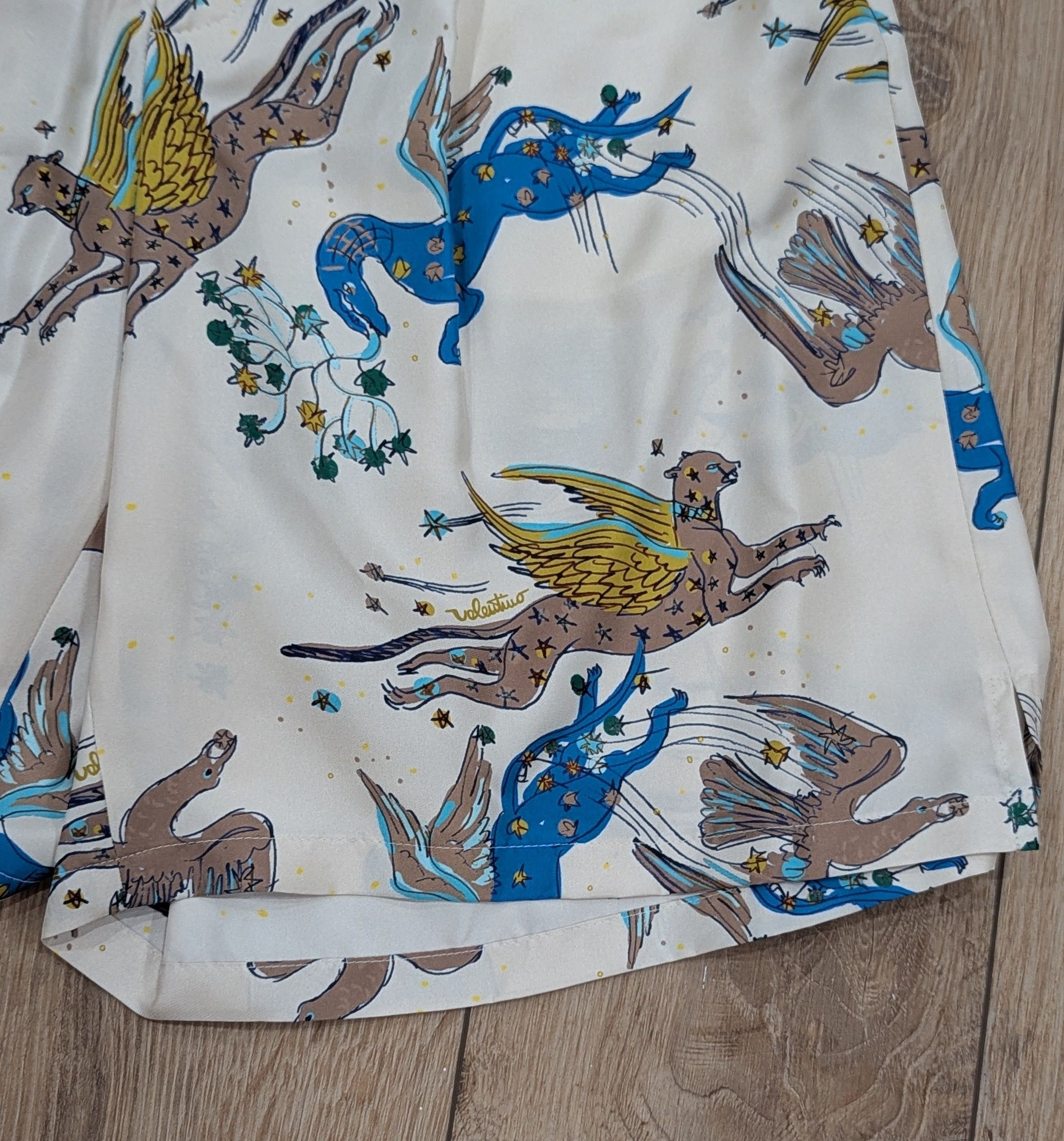 Valentino Valentino Printed Silk Bermuda Shorts Beige/Blue 52 US 36 Size US 36 / EU 52 - 2 Thumbnail