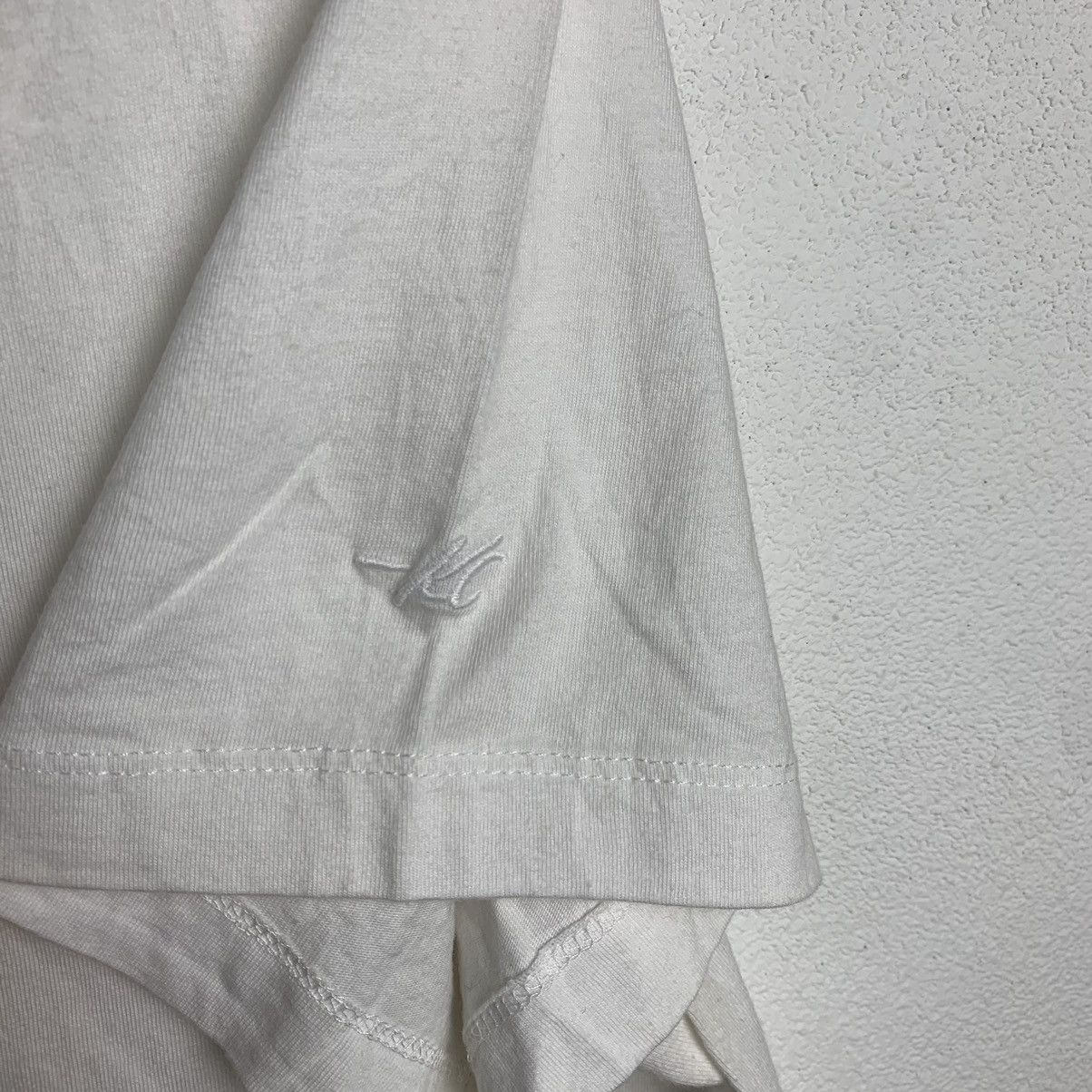 Designer × Kenneth Cole Kenneth Cole T-Shirt White V-Neck Size US L / EU 52-54 / 3 - 8 Thumbnail