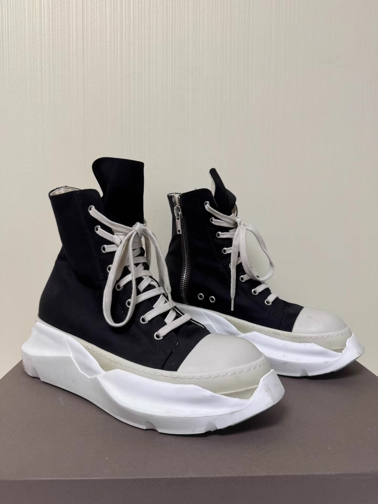 Rick Owens Rick Owens Tractor Sole Converse Q8 Size US 8 / EU 41 - 1 Thumbnail