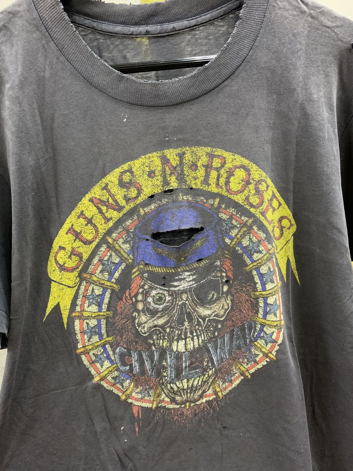 Guns N' Roses VINTAGE 1991 GUNS N ROSES CIVIL WAR GET IN THE RING TOUR TEE Size US L / EU 52-54 / 3 - 2 Thumbnail