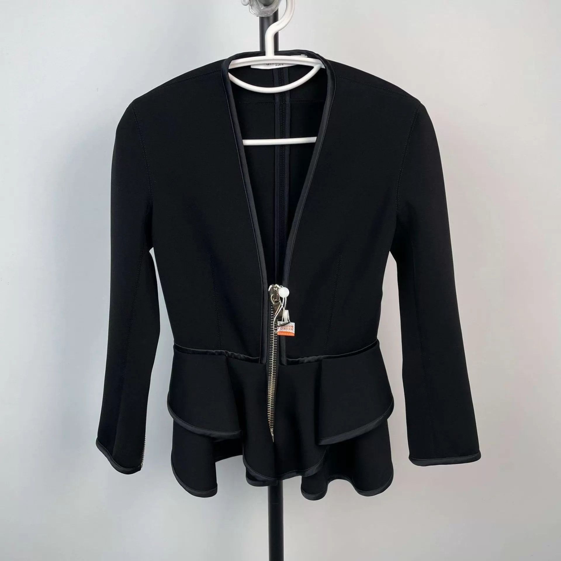 Givenchy Givenchy tailored skirt suit 97 New Black 38 Size XS / US 0-2 / IT 36-38 - 2 Thumbnail