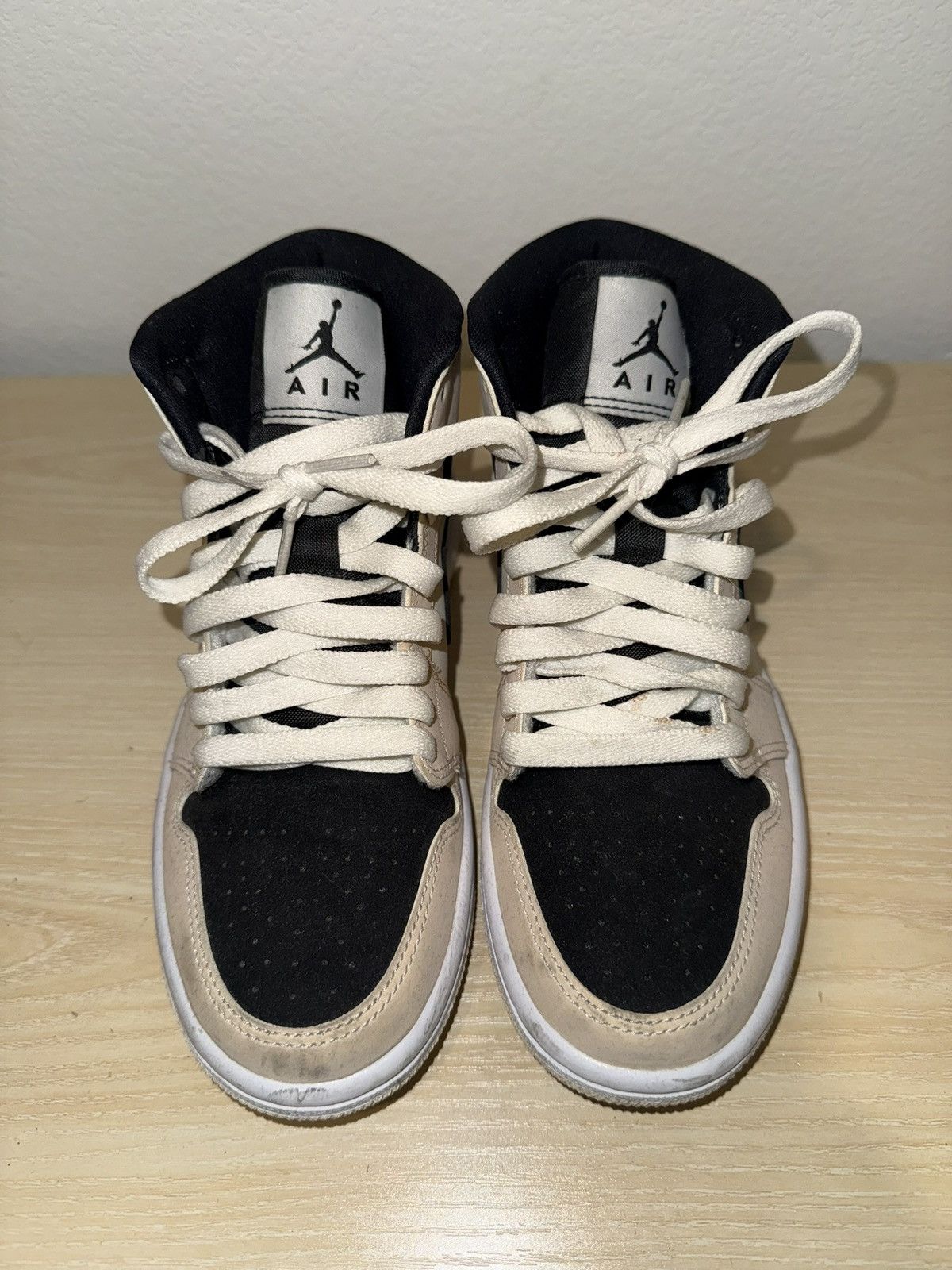 Nike Jordan 1 Mid Barely Orange - BQ6472-800 - US Size US 5.5 / EU 38 - 1 Thumbnail