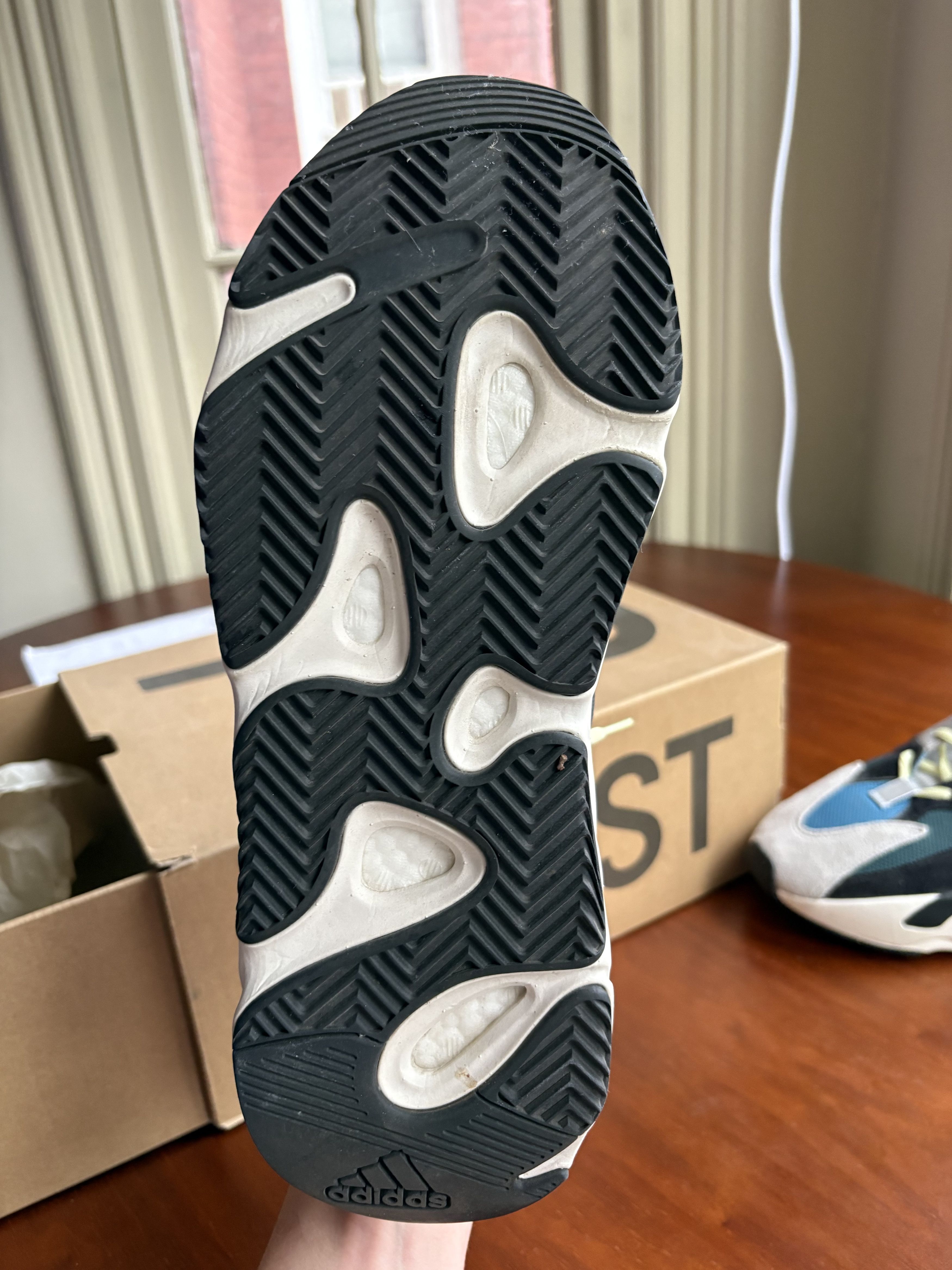 Yeezy Yeezy 700 waverunner Size US 11.5 / EU 44-45 - 8 Thumbnail