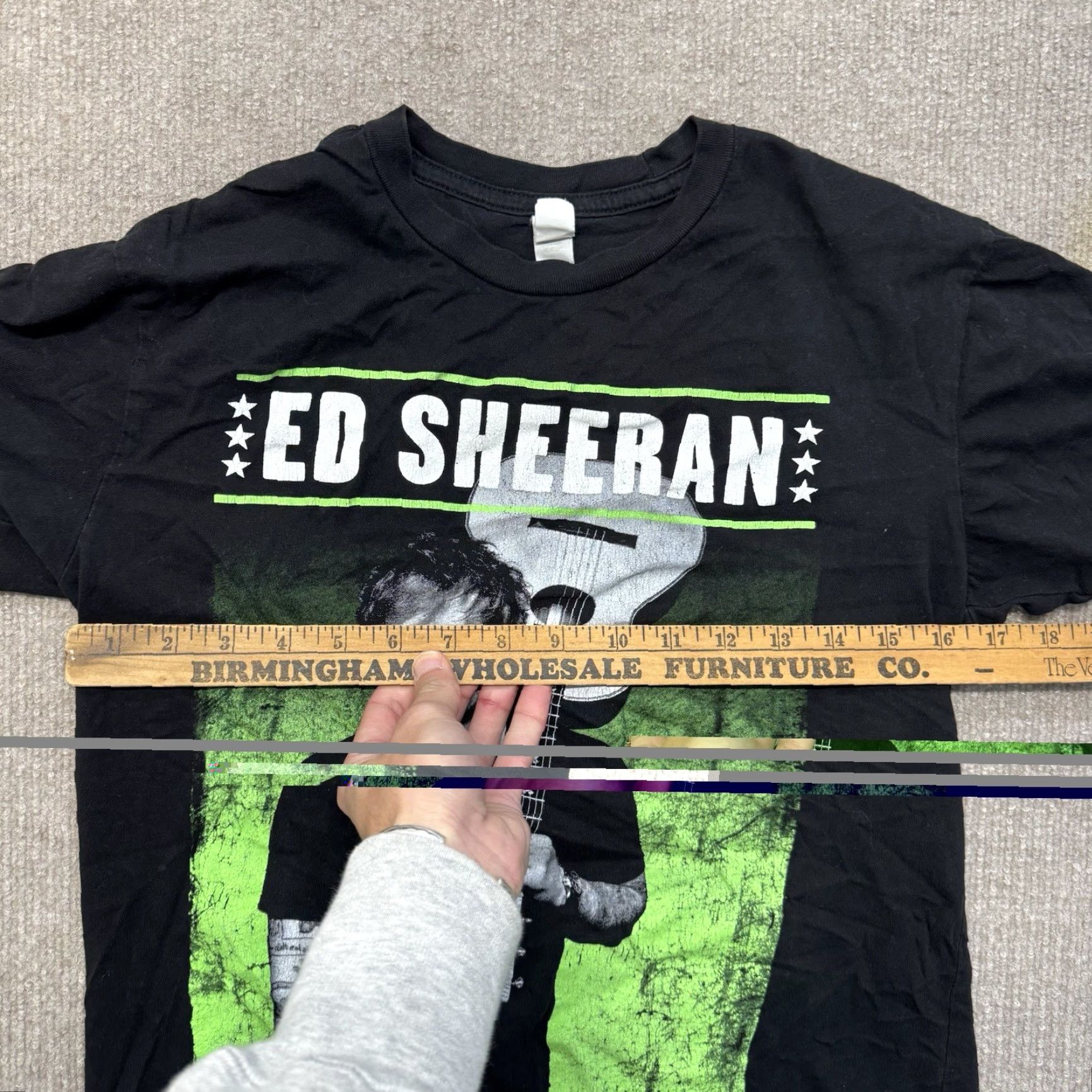 Vintage Ed Sheeran Concert T Shirt Men’s M Green Guitar Music 2015 Size US M / EU 48-50 / 2 - 4 Thumbnail