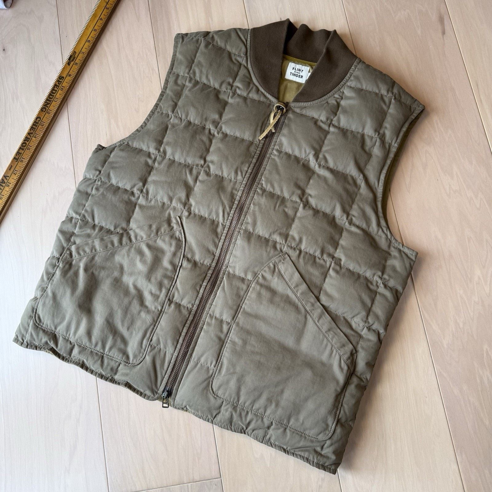 Flint And Tinder Flint and Tinder Caliber Quilted Vest Khaki Military Utility Size US L / EU 52-54 / 3 - 10 Thumbnail