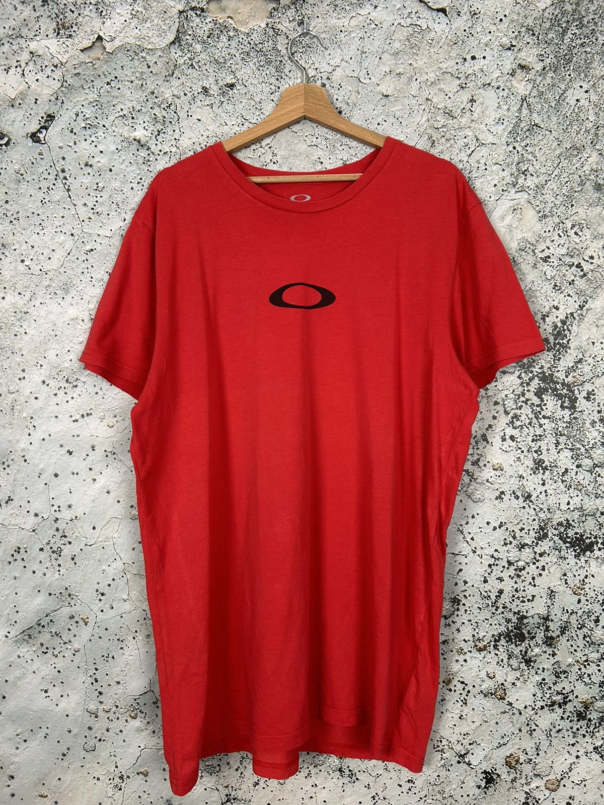 Vintage Oakley Center Logo Graphic Tee Gorpcore Streetwear