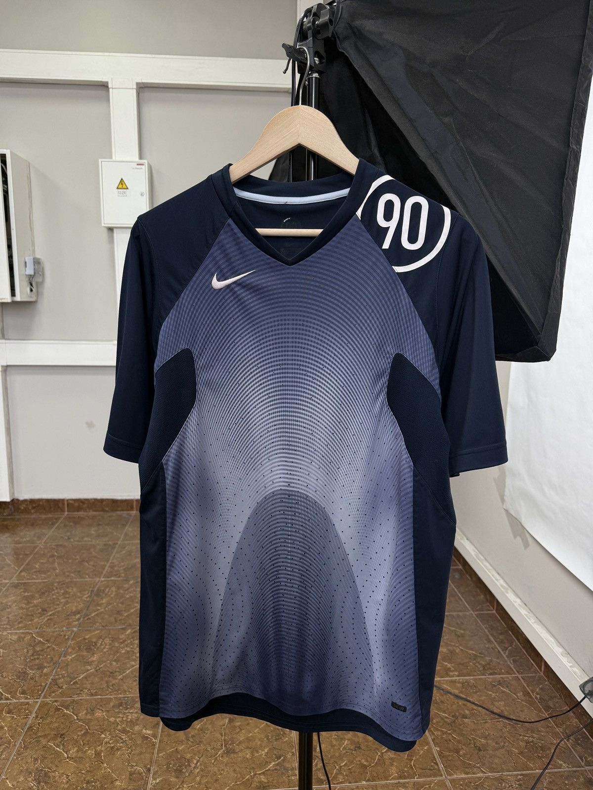 Nike 🇺🇸 Vintage 90s Nike TN Total 90 T-Shirt Rare Retro Hype Y2K Size US M / EU 48-50 / 2 - 1 Thumbnail