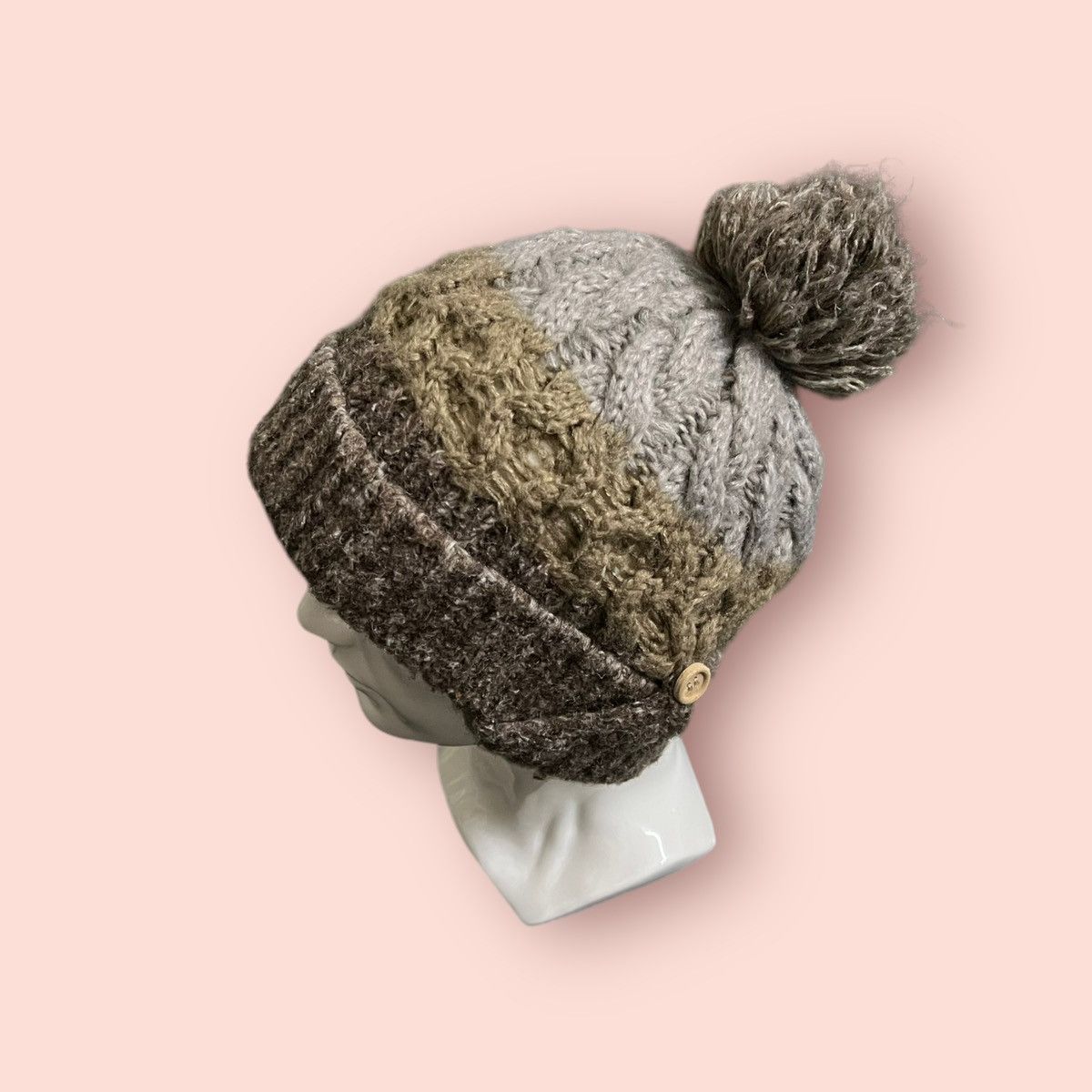 Other VINTAGE JAPAN CABLE KNITTED BEANIE VIVIENNE STYLE DESIGN Size ONE SIZE - 22 Thumbnail