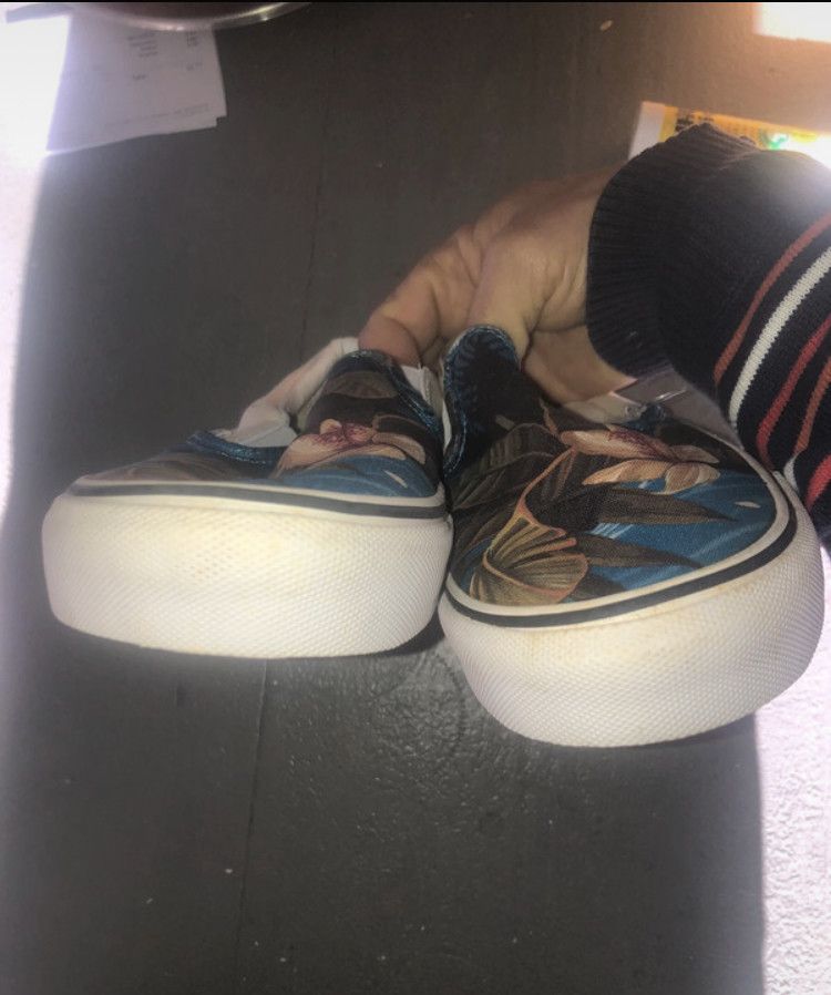 Vans Vans triple crown 2015 limited edition Size US 7.5 / EU 40-41 - 9 Thumbnail