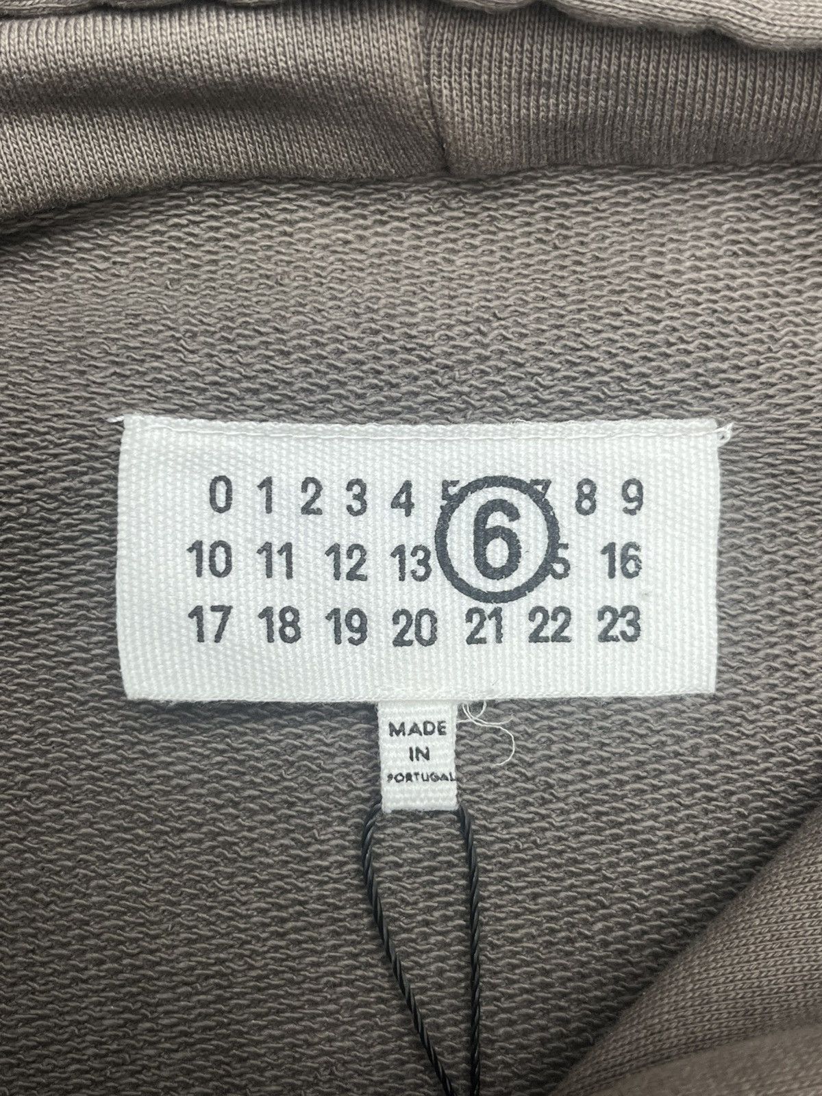 Maison Margiela MM6 Maison Margiela Numeric Logo Patch Hoodie Size US M / EU 48-50 / 2 - 3 Thumbnail