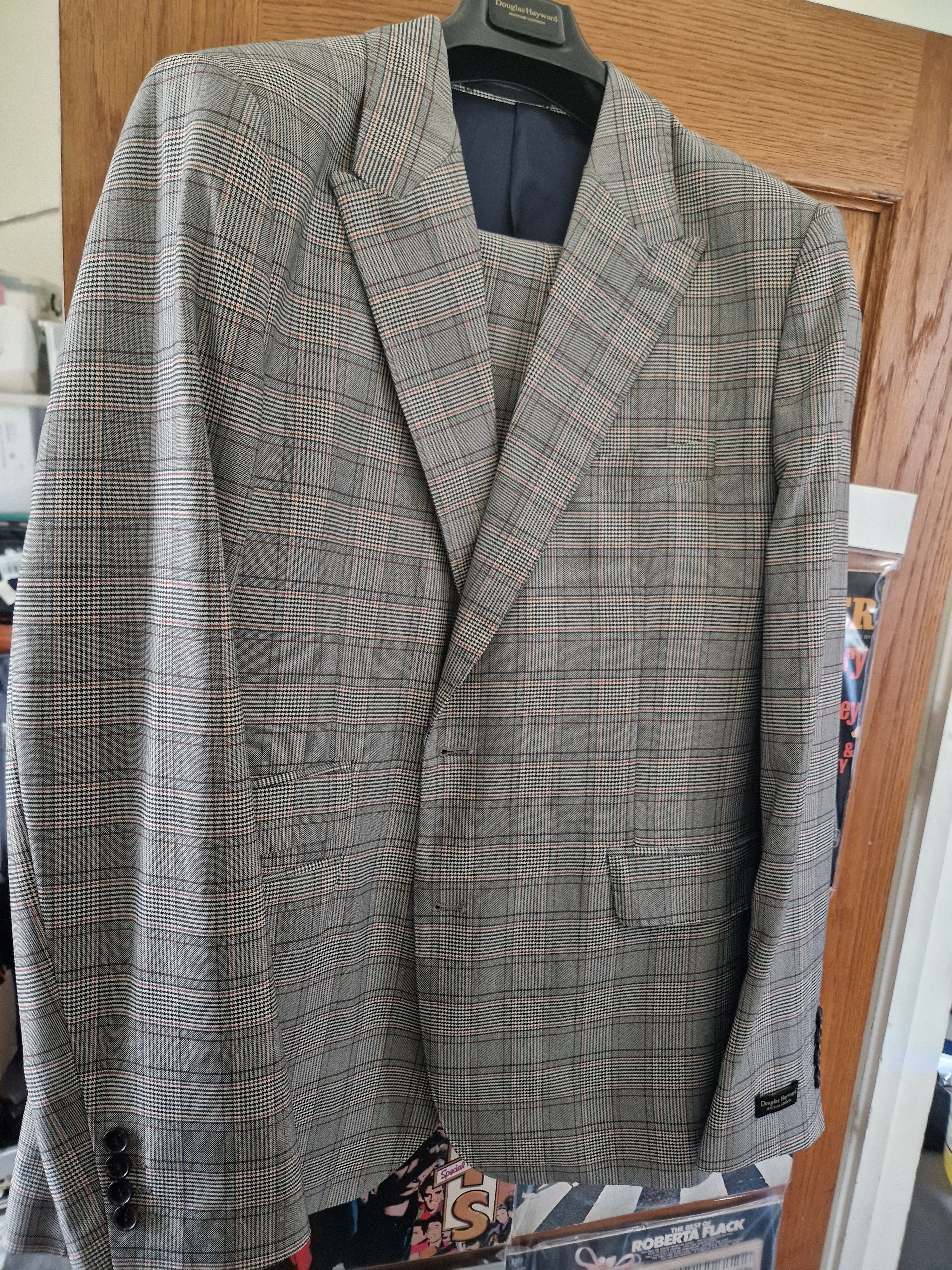 Douglas Hayward Douglas Hayward Mayfair London Suit New - Tags £995 Retail Size 46R - 1 Thumbnail