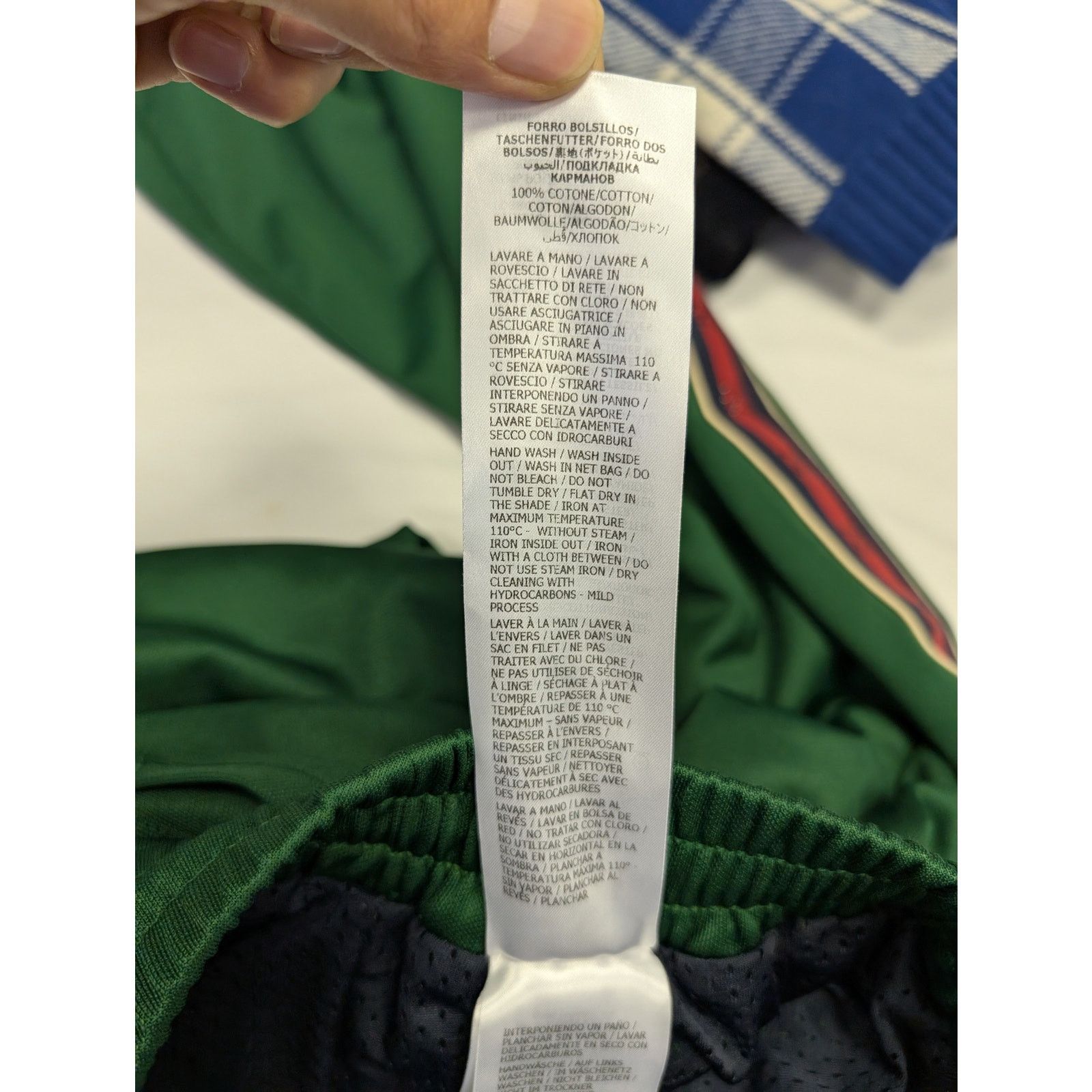 Gucci o1rshd1 Track Pants With GG Bejewled Trim Detail in Green Size US 32 / EU 48 - 16 Thumbnail