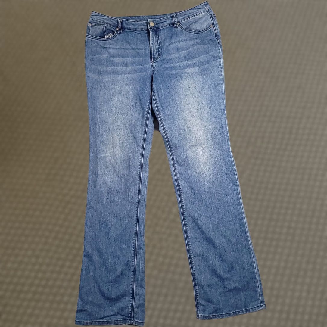 Vintage Christopher & Banks Jeans Women's 10 Tall Denim Straight Leg Mid-Rise Stretch Jeans Size 32" / US 10 / IT 46 - 1 Thumbnail