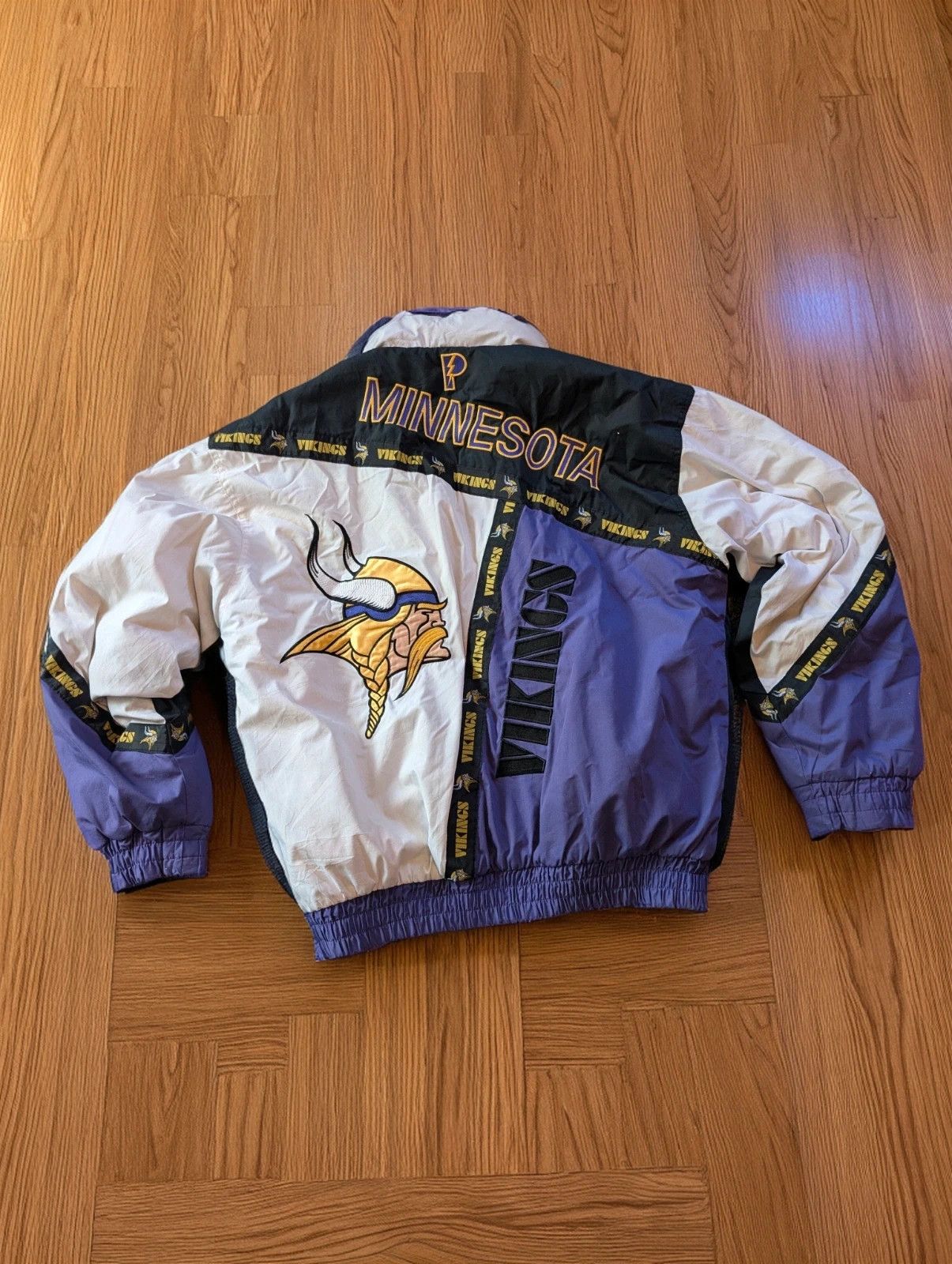 Pro Player Minnesota vikings pro player jacket Size US M / EU 48-50 / 2 - 1 Thumbnail