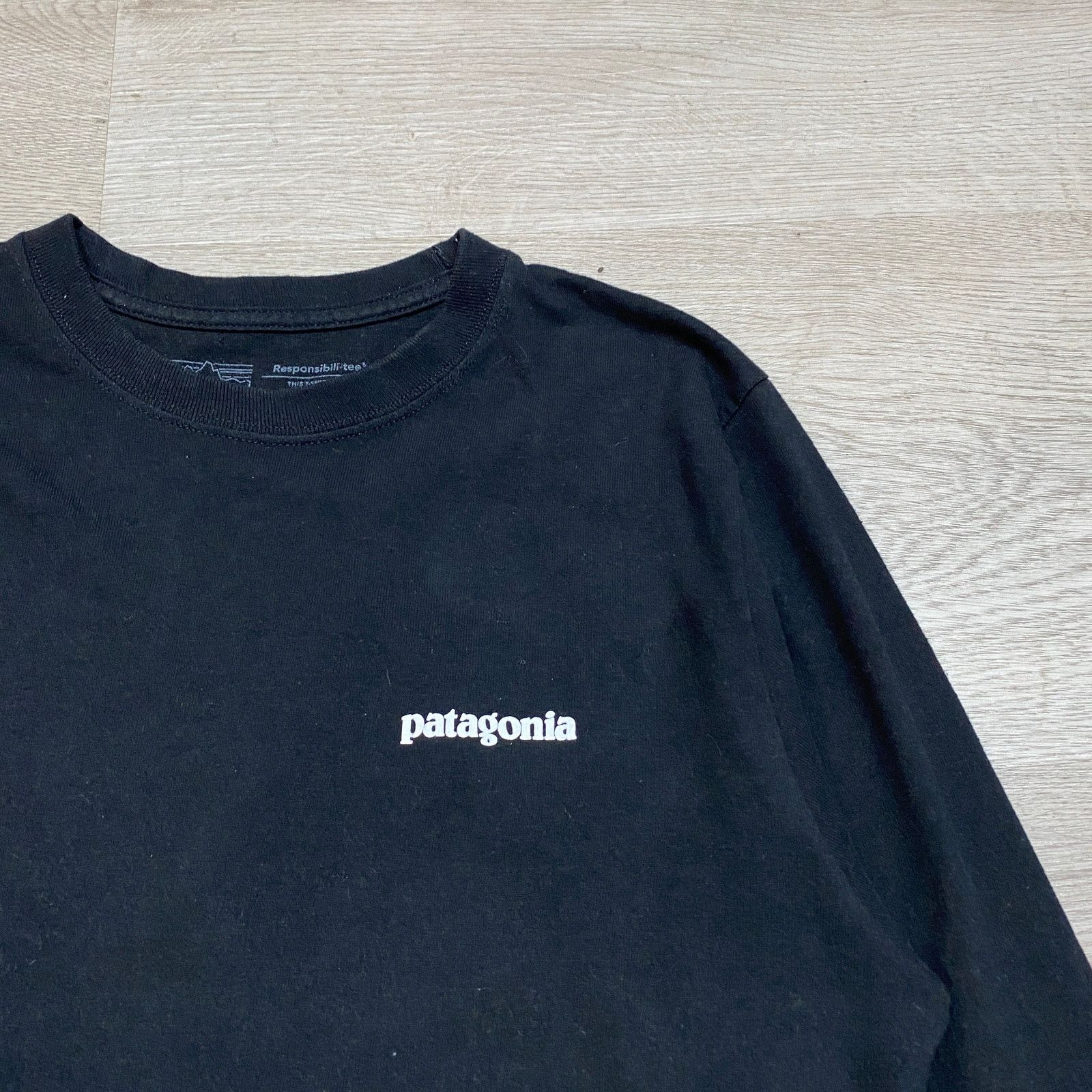 Patagonia Patagonia P-6 Logo Long Sleeve Responsibili-tee Shirt Small Size US S / EU 44-46 / 1 - 4 Thumbnail