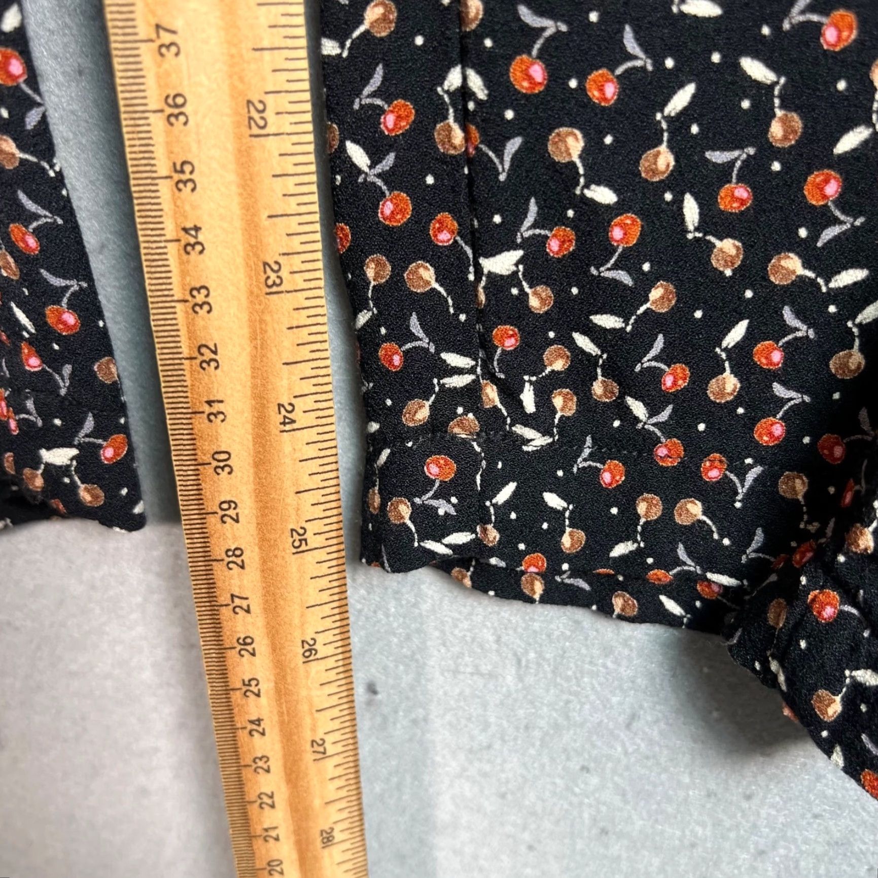 Free People Free People Womens Size 6 Black & Red Cherry Print Wide-Leg Pants Size 28" / US 6 / IT 42 - 7 Thumbnail