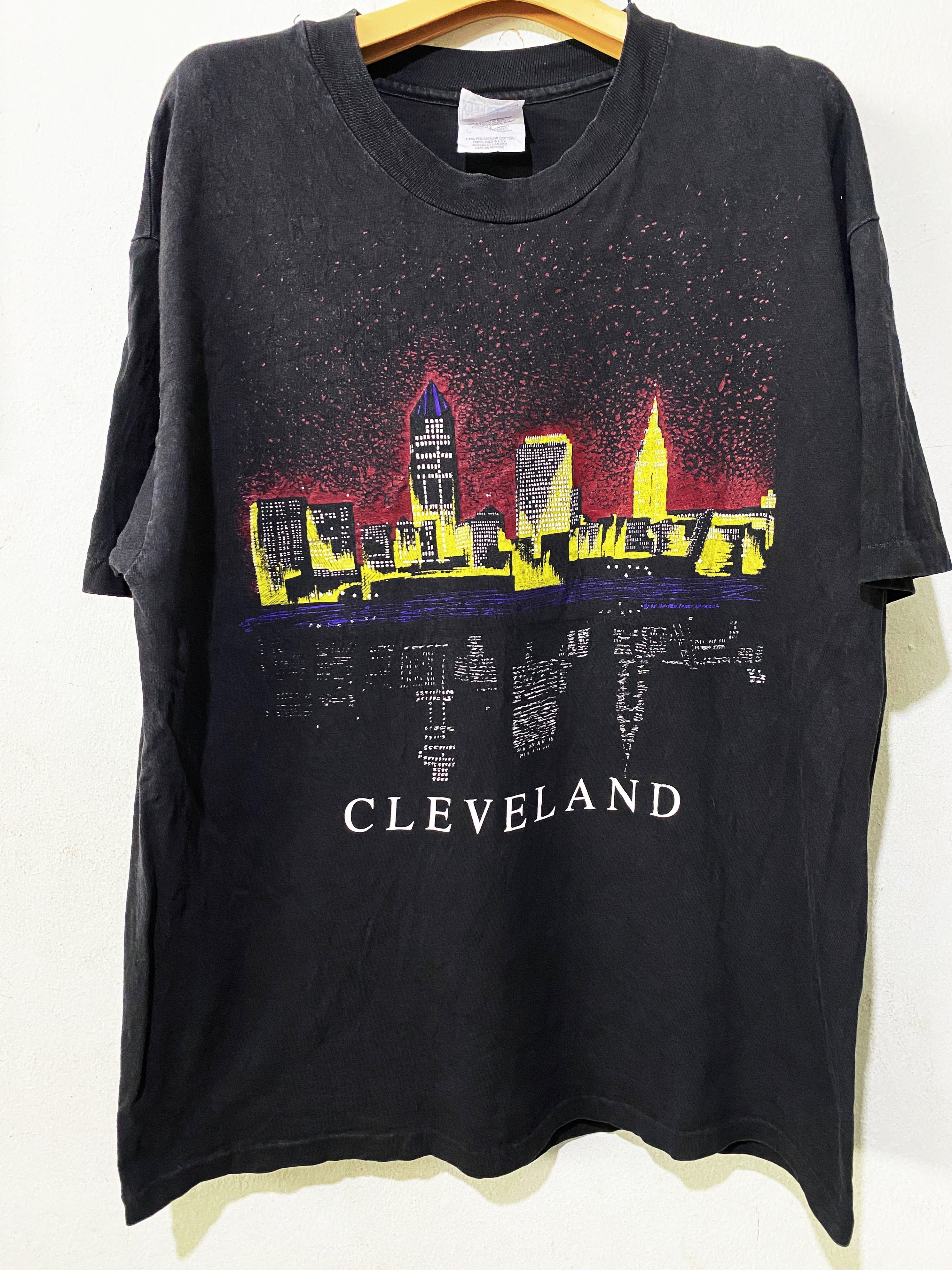 Vintage Vintage 90s Cleveland Skyline Shirt Size US L / EU 52-54 / 3 - 1 Thumbnail