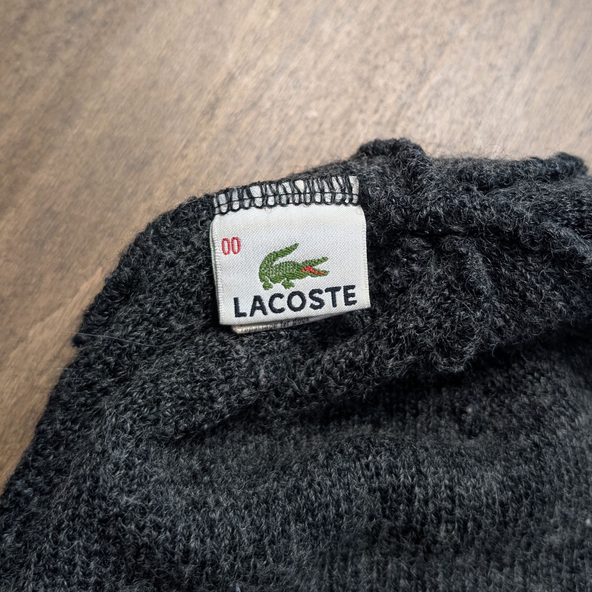 Lacoste Vintage Lacoste Wool Beanie Hat Unisex Crocodile Logo Knit Size ONE SIZE - 10 Thumbnail