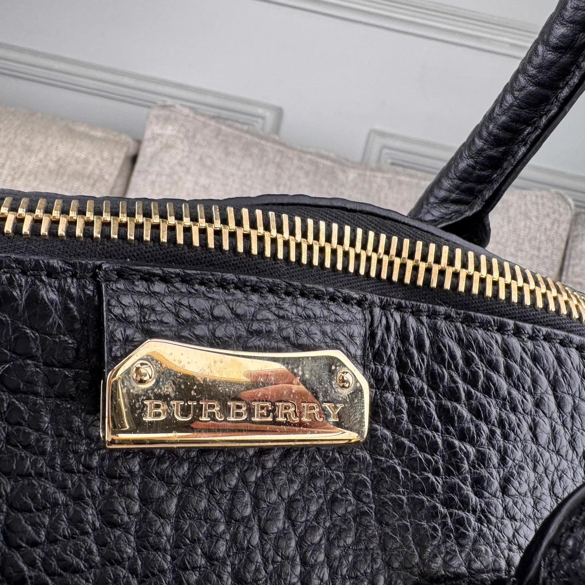 Burberry Burberry black gold genuine leather shell women's handbagＱ27 Size ONE SIZE - 7 Thumbnail