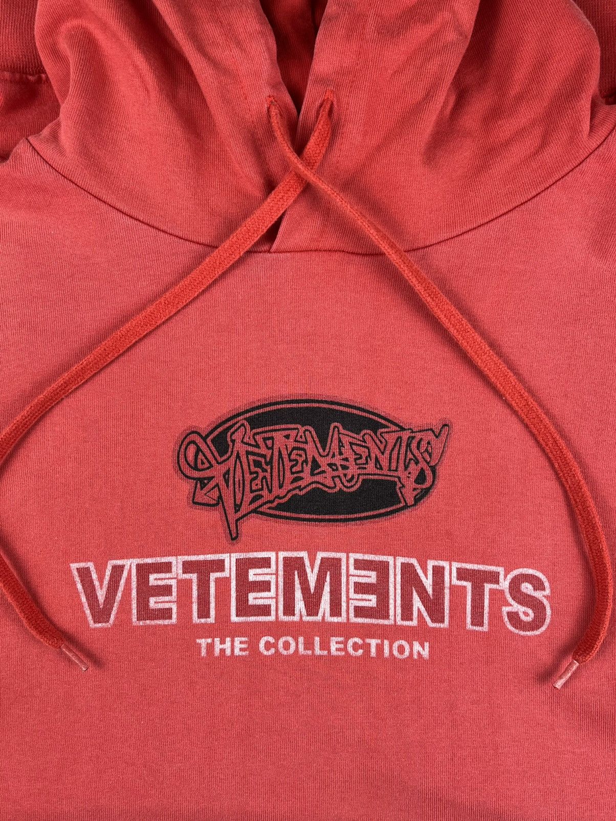 Vetements SS18 Vetements Oversized The Collection Graffiti Logo Hoodie Size US S / EU 44-46 / 1 - 3 Thumbnail
