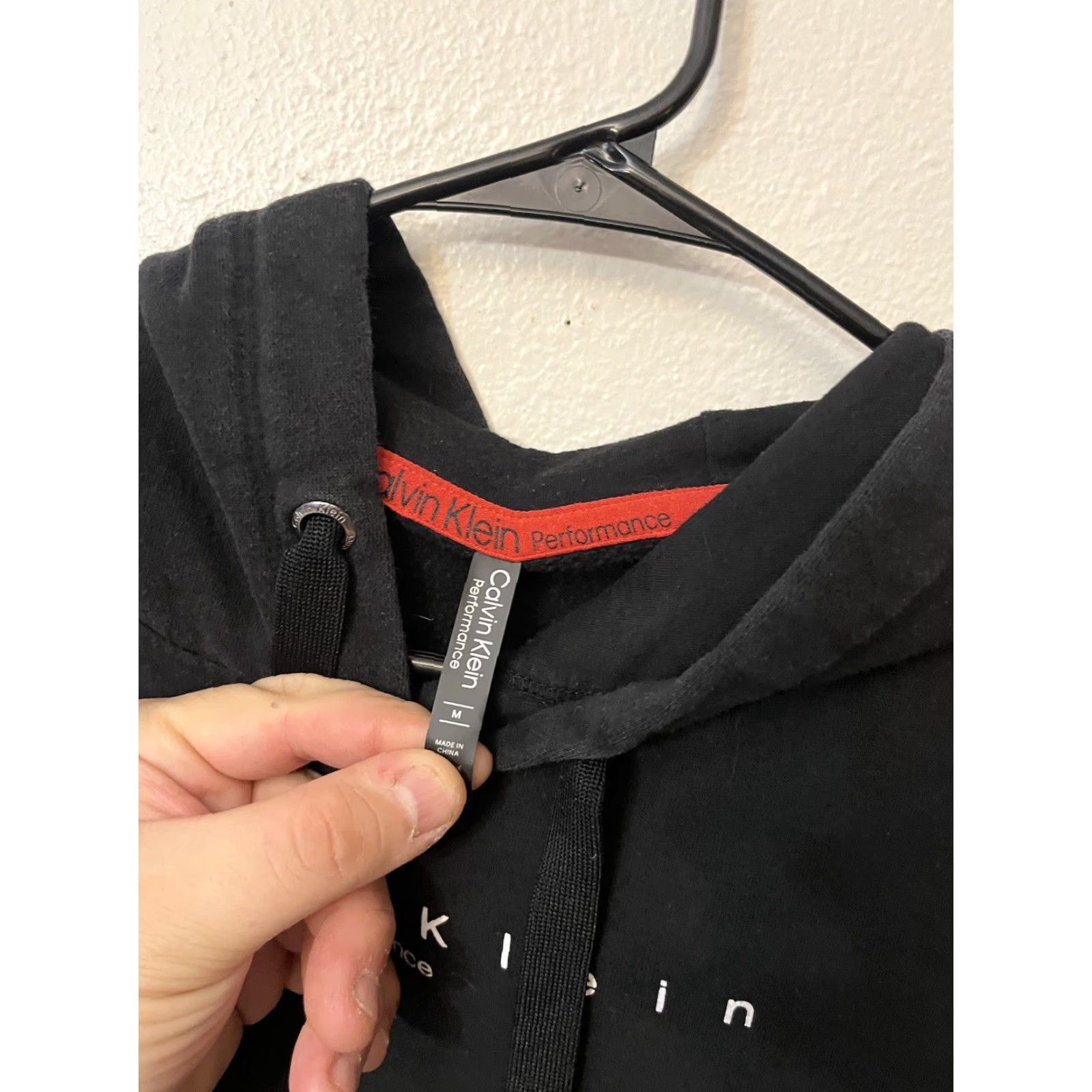 Calvin Klein VINTAGE Calvin Klein Hoodie Pullover Long Sleeve Black Women's Medium Activewear Size M / US 6-8 / IT 42-44 - 2 Thumbnail