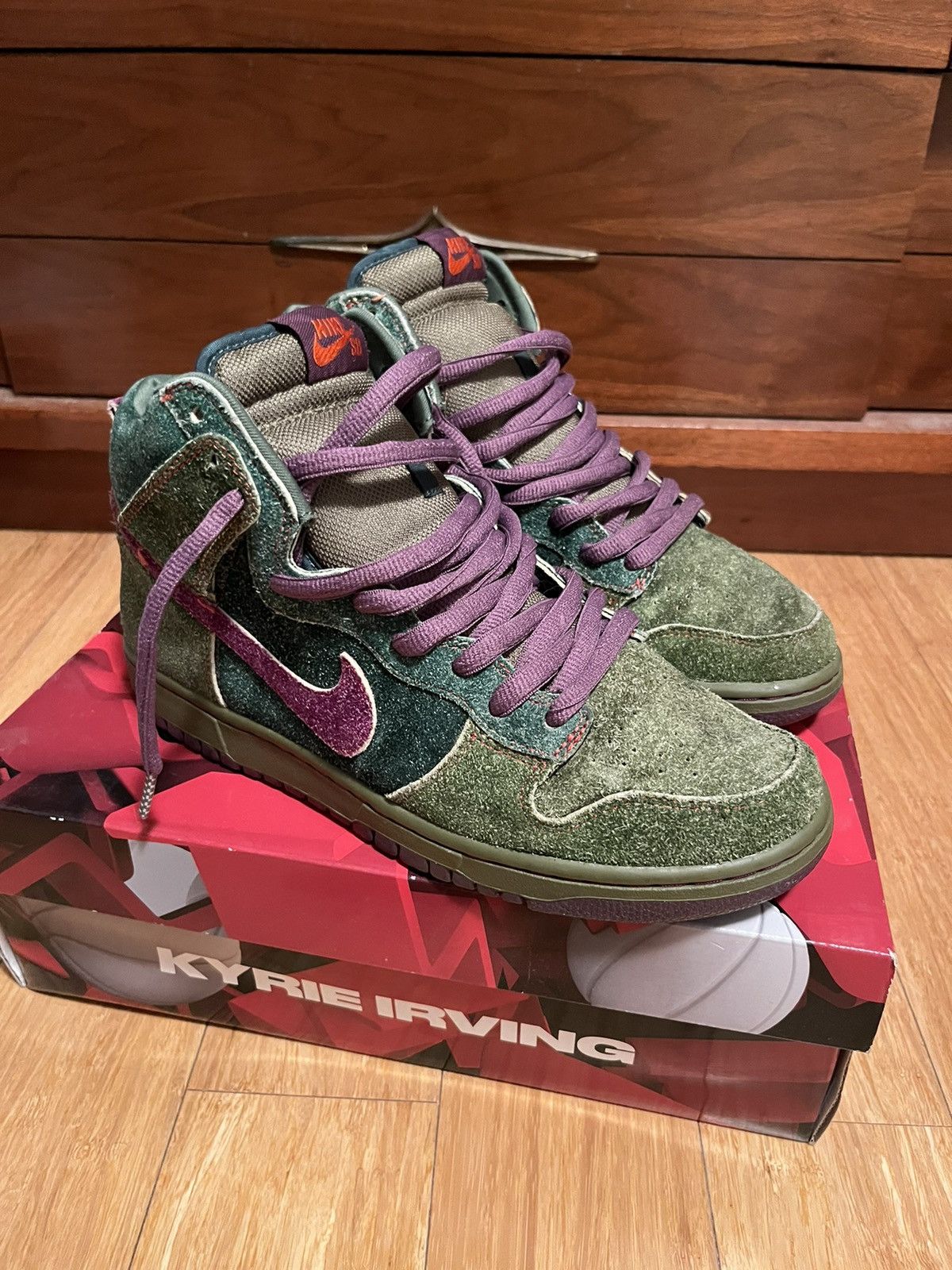 Nike SB DUNK "SKUNKS" Size US 8 / EU 41 - 1 Thumbnail