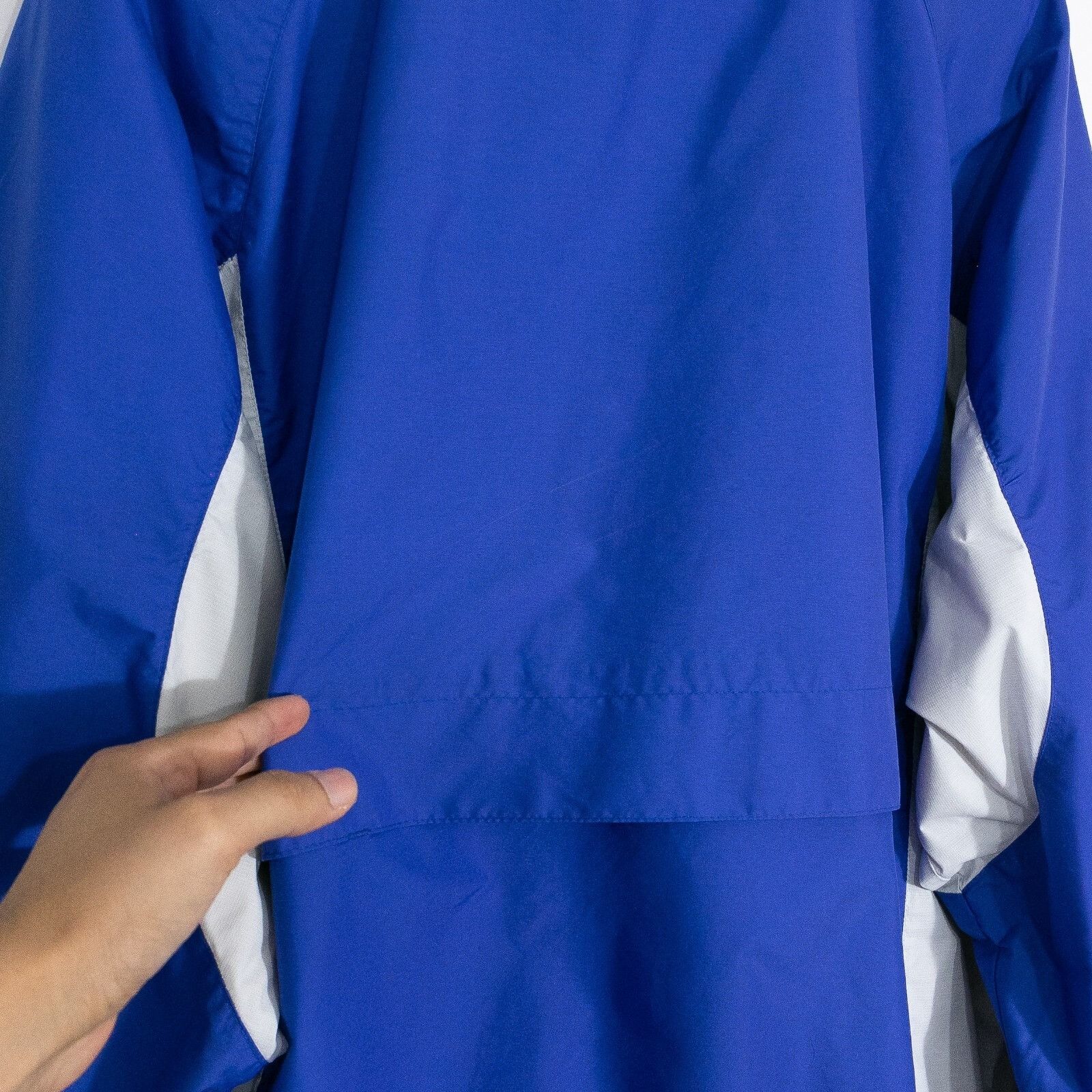 Nike Vintage 90s Nike V-Neck Windbreaker Jacket XL - Distressed Size US XL / EU 56 / 4 - 8 Thumbnail