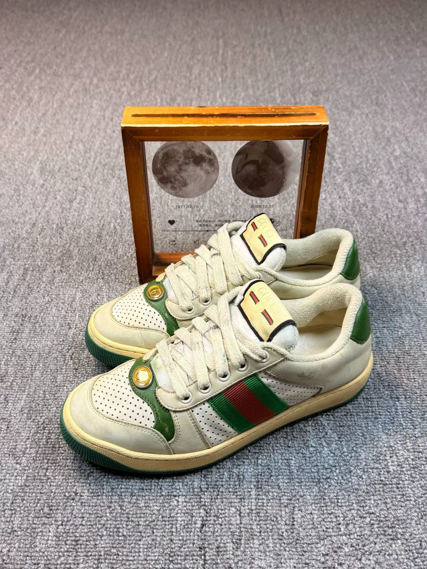 Gucci Gucci Distressed Green Lowtop Sneakers it_36 Women Size US 6 / IT 36 - 1 Thumbnail