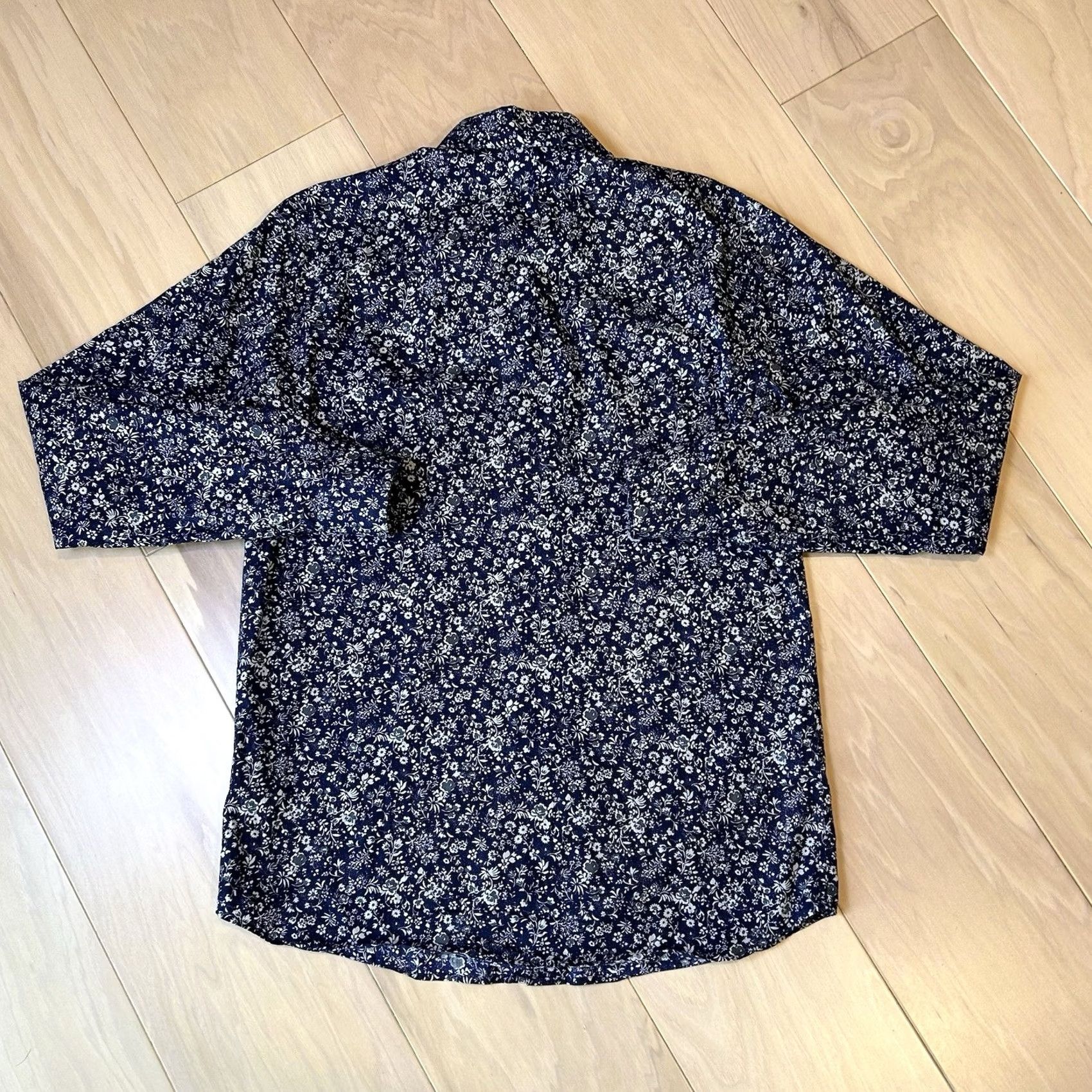 Vintage VINTAGE Agnes B Homme Paris Button Up Shirt In Floral Long Sleeve Men’s 36 Size US M / EU 48-50 / 2 - 3 Thumbnail