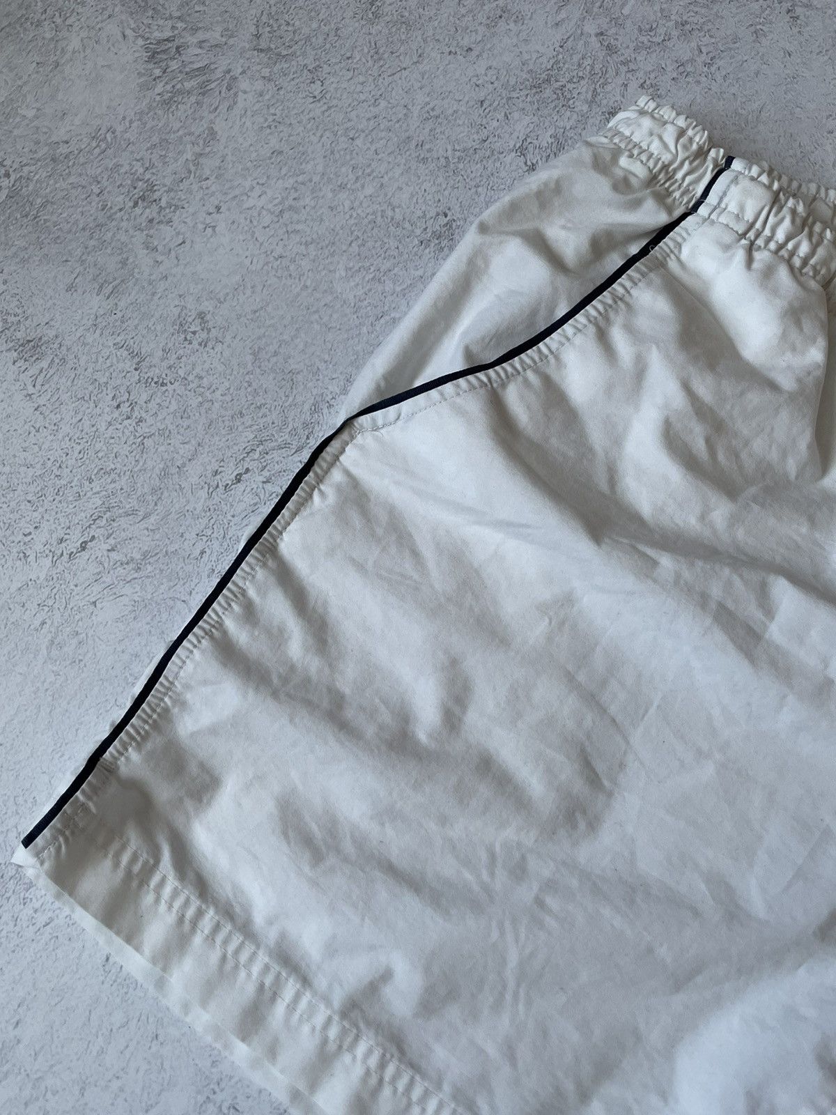 Vintage Vintage Nike Shorts 00s Size US 35 - 3 Thumbnail