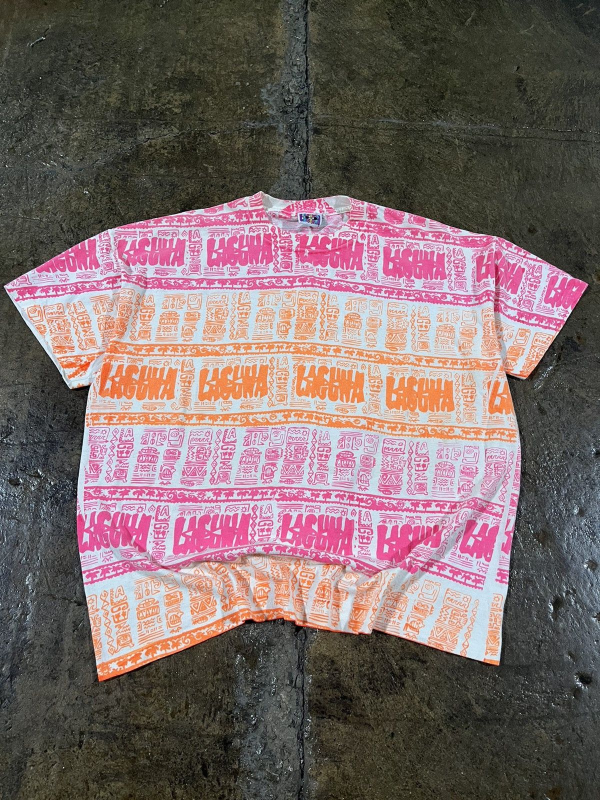 Vintage CRAZY VINTAGE 90s LAGUNA SURFING ALL OVER PRINT TEE SHIRT Size US XL / EU 56 / 4 - 2 Thumbnail