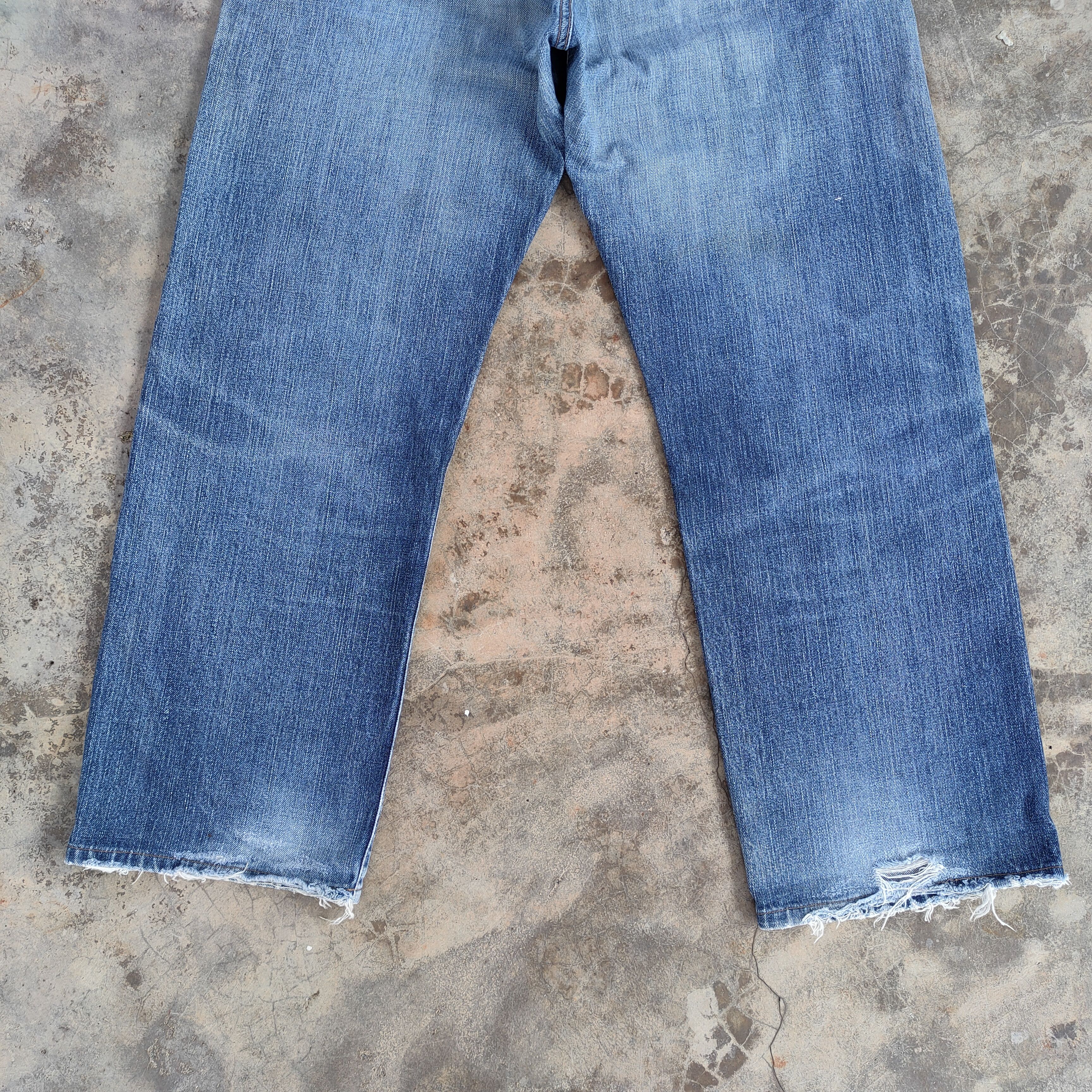 Levi's Vintage Clothing VINTAGE LEVI' STRAUSS 510 FADED RIPPED JEANS DENIM PANTS Size US 36 / EU 52 - 13 Thumbnail