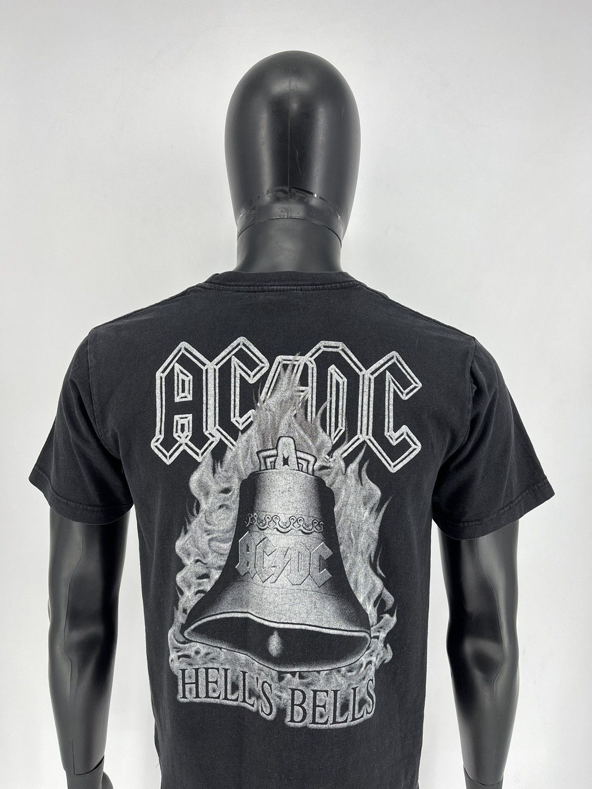 AC/DC × Band Tees × Vintage Vintage Y2k ACDC Hells Bells heavy metal rock t shirt like Size US S / EU 44-46 / 1 - 8 Thumbnail