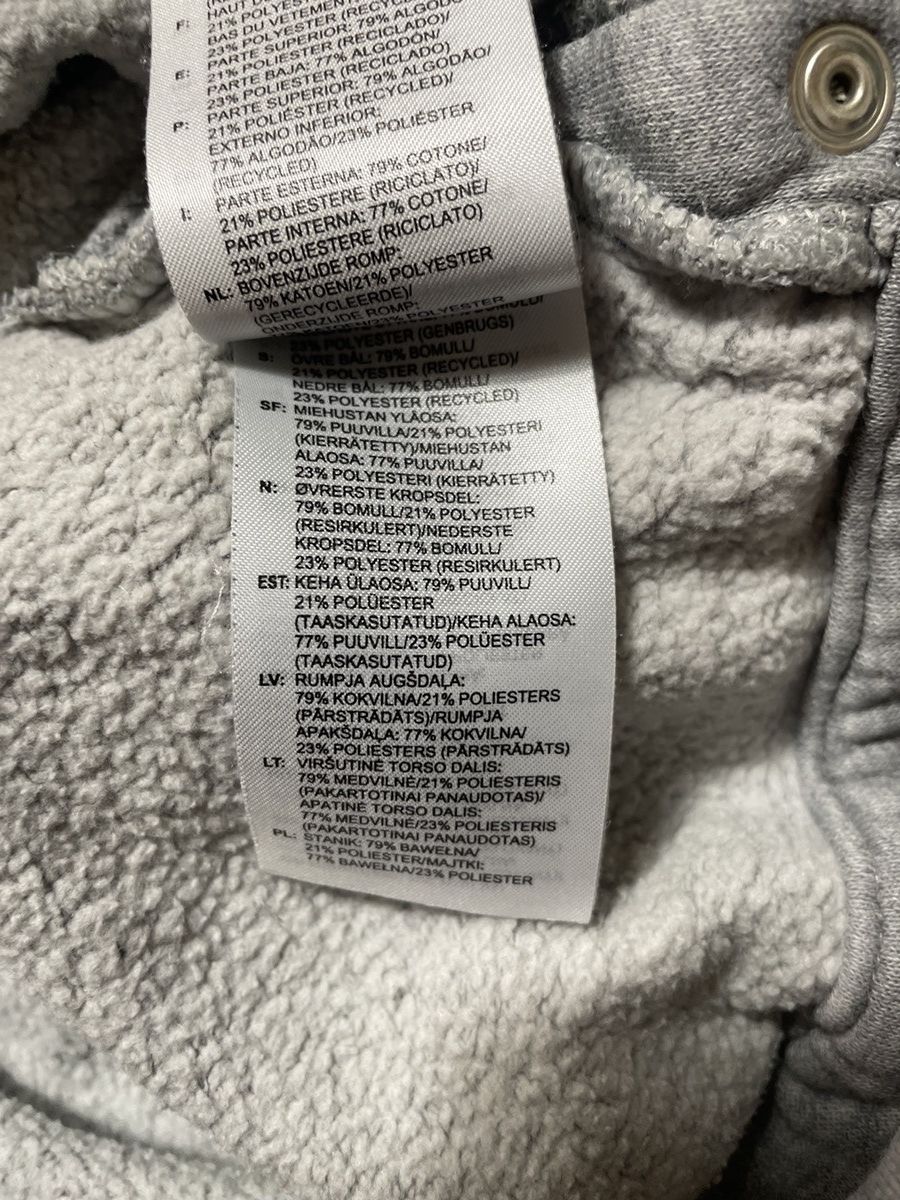 Adidas 🔥Offers🔥Adidas Sweatshirt Center Logo Streetwear Size US XS / EU 42 / 0 - 6 Thumbnail