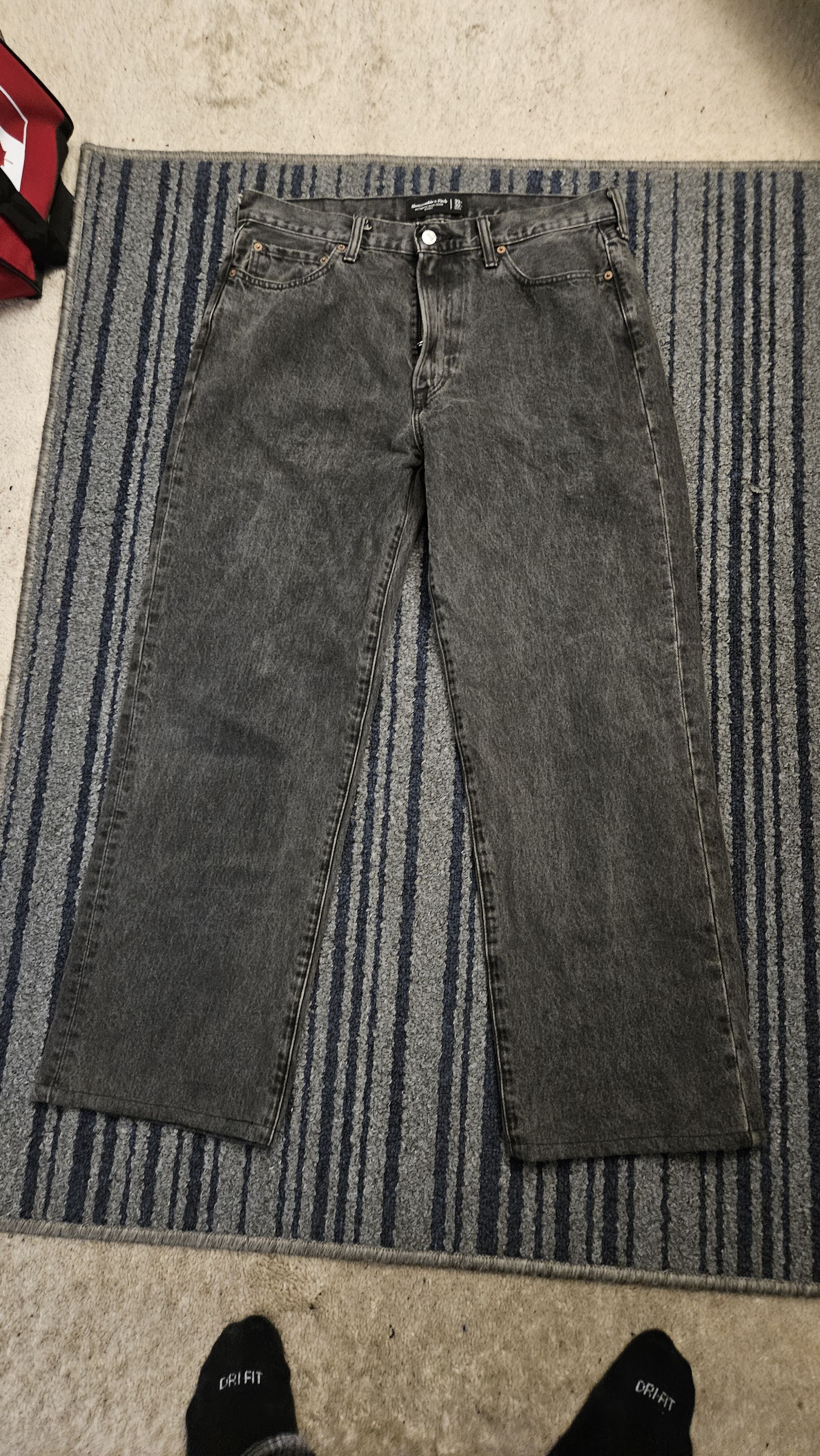 Abercrombie & Fitch Abercrombie baggy black jeans Size US 33 - 2 Thumbnail