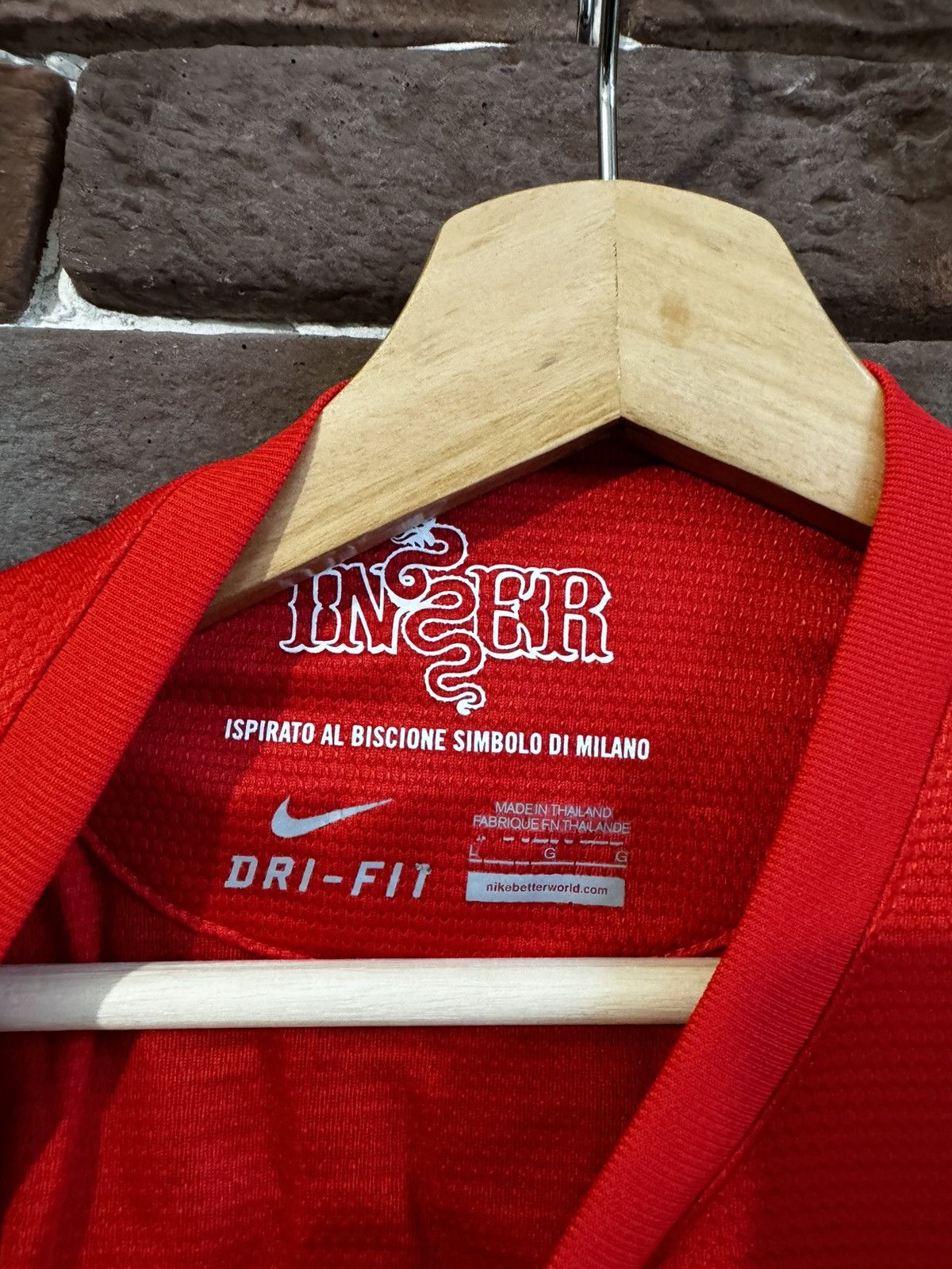 Nike Rare Hype Inter Mediolan L Red Jersey Nike Swoosh Soccer Size US L / EU 52-54 / 3 - 5 Thumbnail