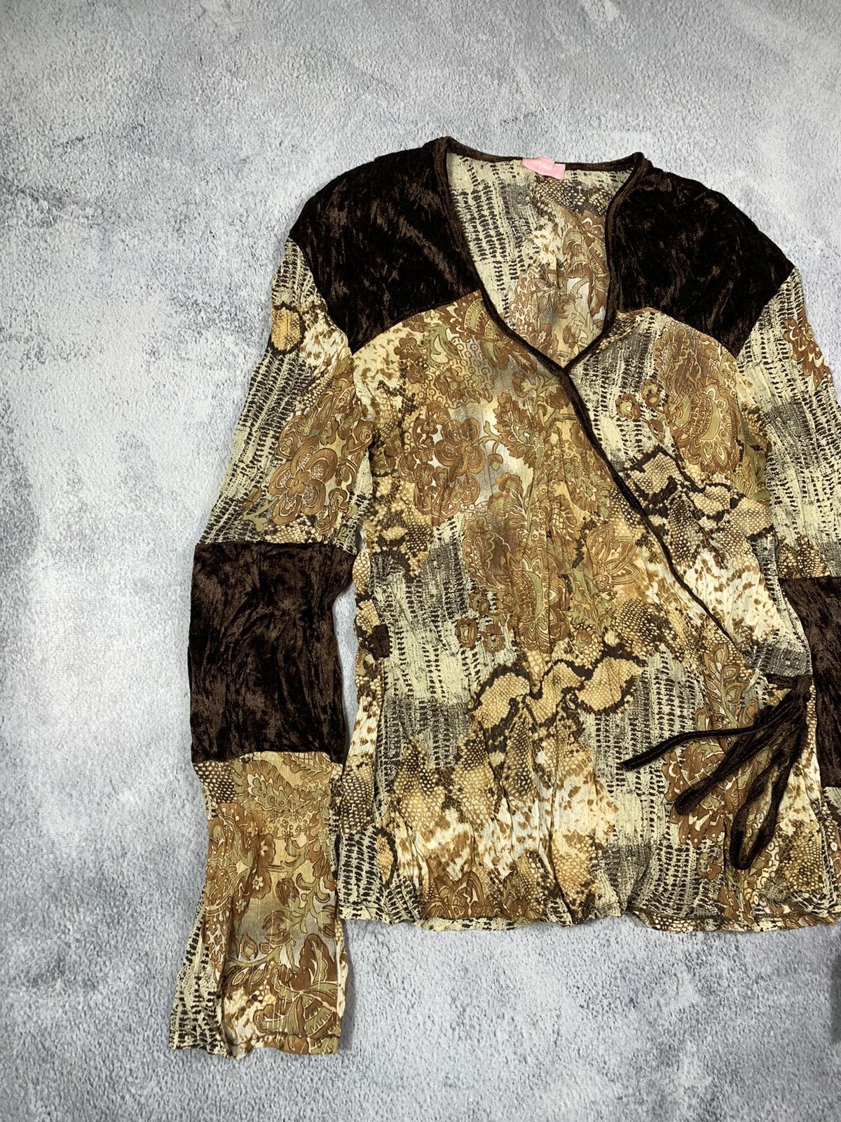 Vintage Vintage Y2K Japanese style longsleeve blouse size XS Size XS / US 0-2 / IT 36-38 - 2 Thumbnail