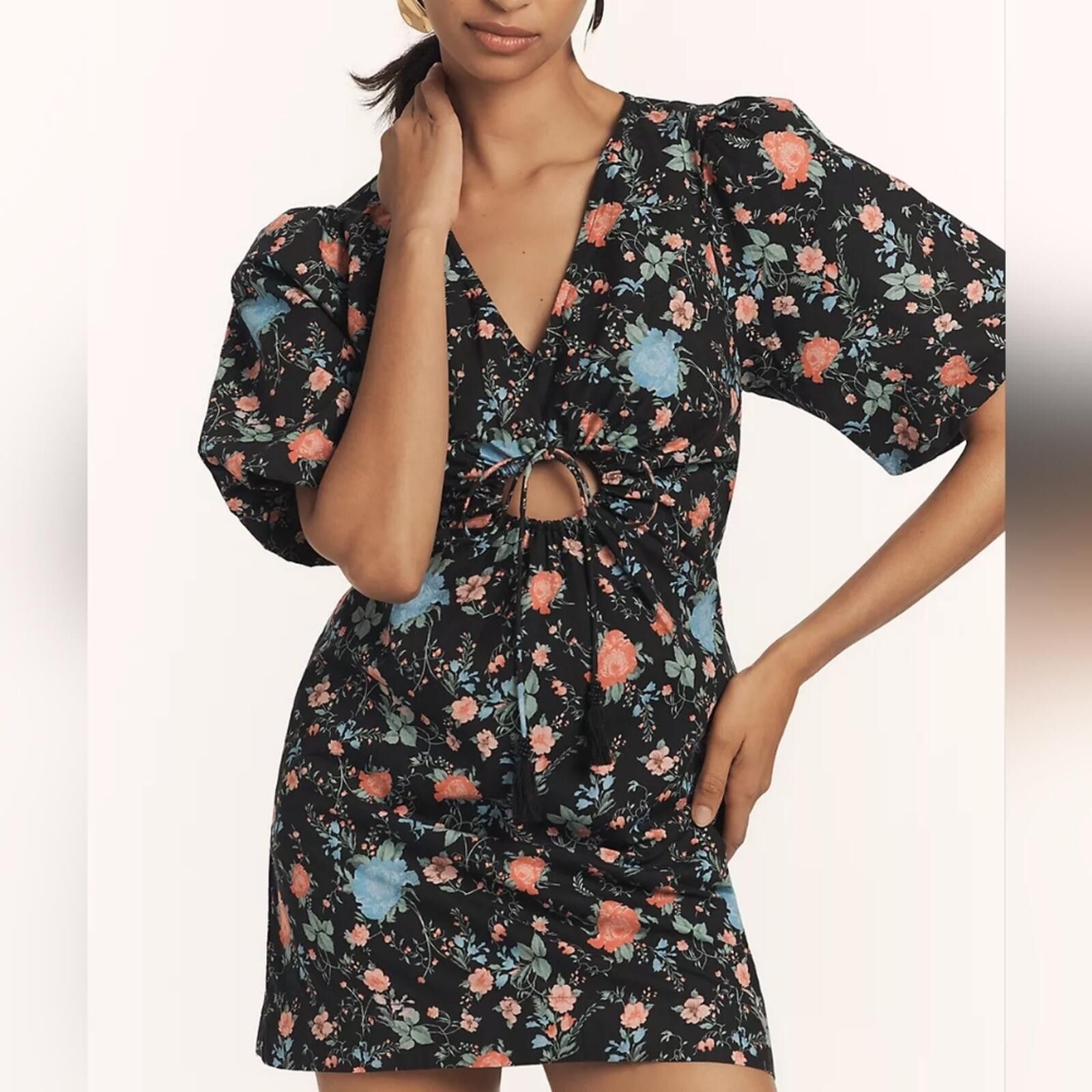 Marvel Comics Maeve Short-Sleeve V-Neck Cotton Mini Dress Size XS / US 0-2 / IT 36-38 - 1 Thumbnail