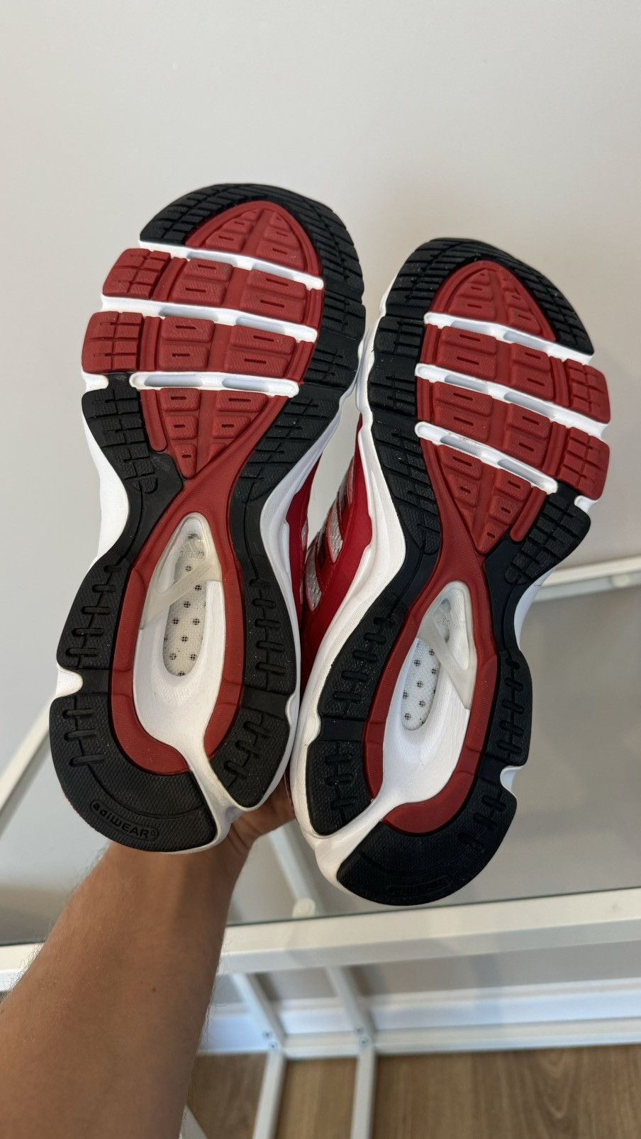 Adidas × Vintage Adidas 2010 white red sneakers vintage 00s y2k shoes rare Size US 9 / EU 42 - 6 Thumbnail