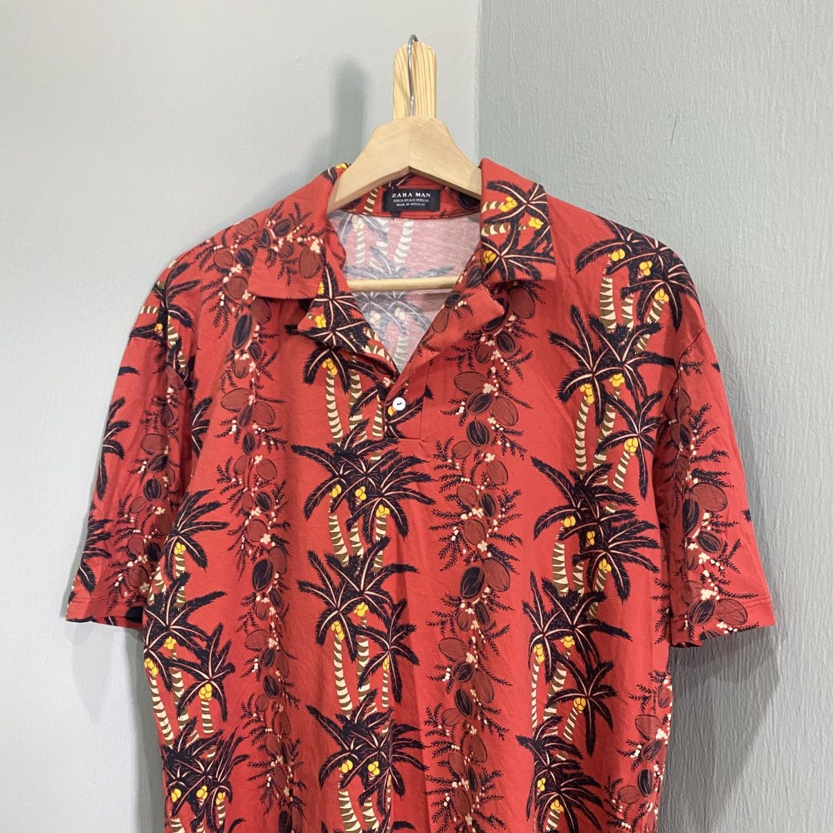 Zara Zara Man Red Tropical Palm Tree Hawaiian Polo Shirt Size US XL / EU 56 / 4 - 3 Thumbnail