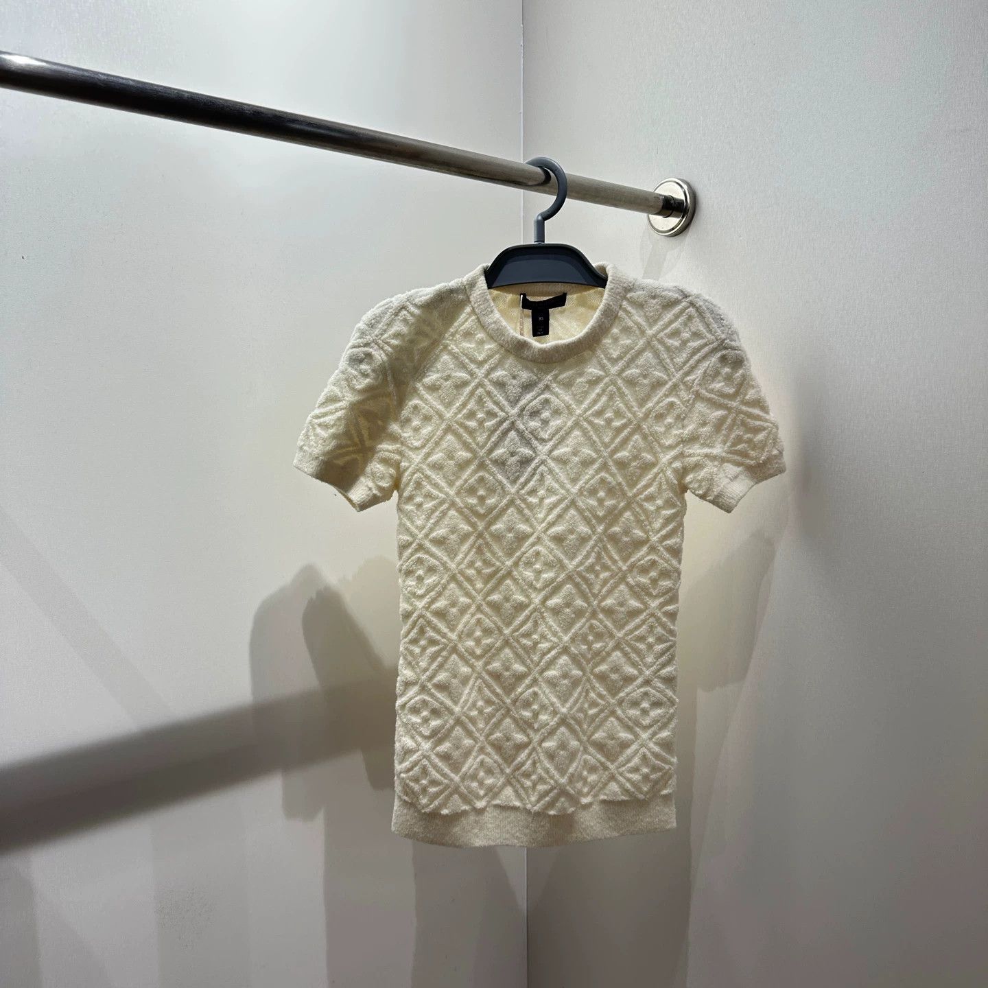 Louis Vuitton LV all over logo wool short sleeve XS apr384 Size XS / US 0-2 / IT 36-38 - 1 Thumbnail