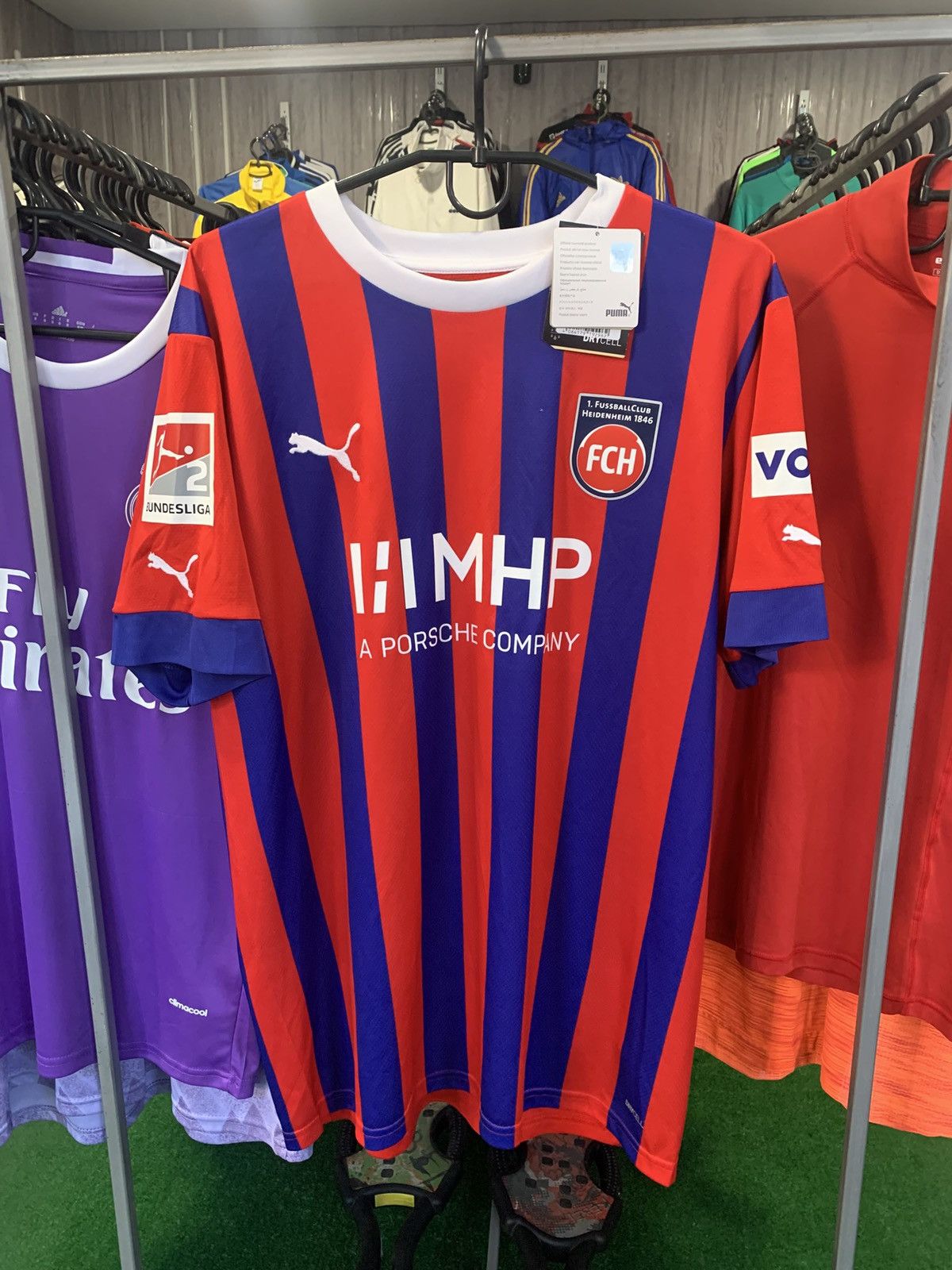 Puma NWT FC HEIDENHEIM 2022/2023 HOME JERSEY TRIKOT #22 Size US L / EU 52-54 / 3 - 1 Thumbnail